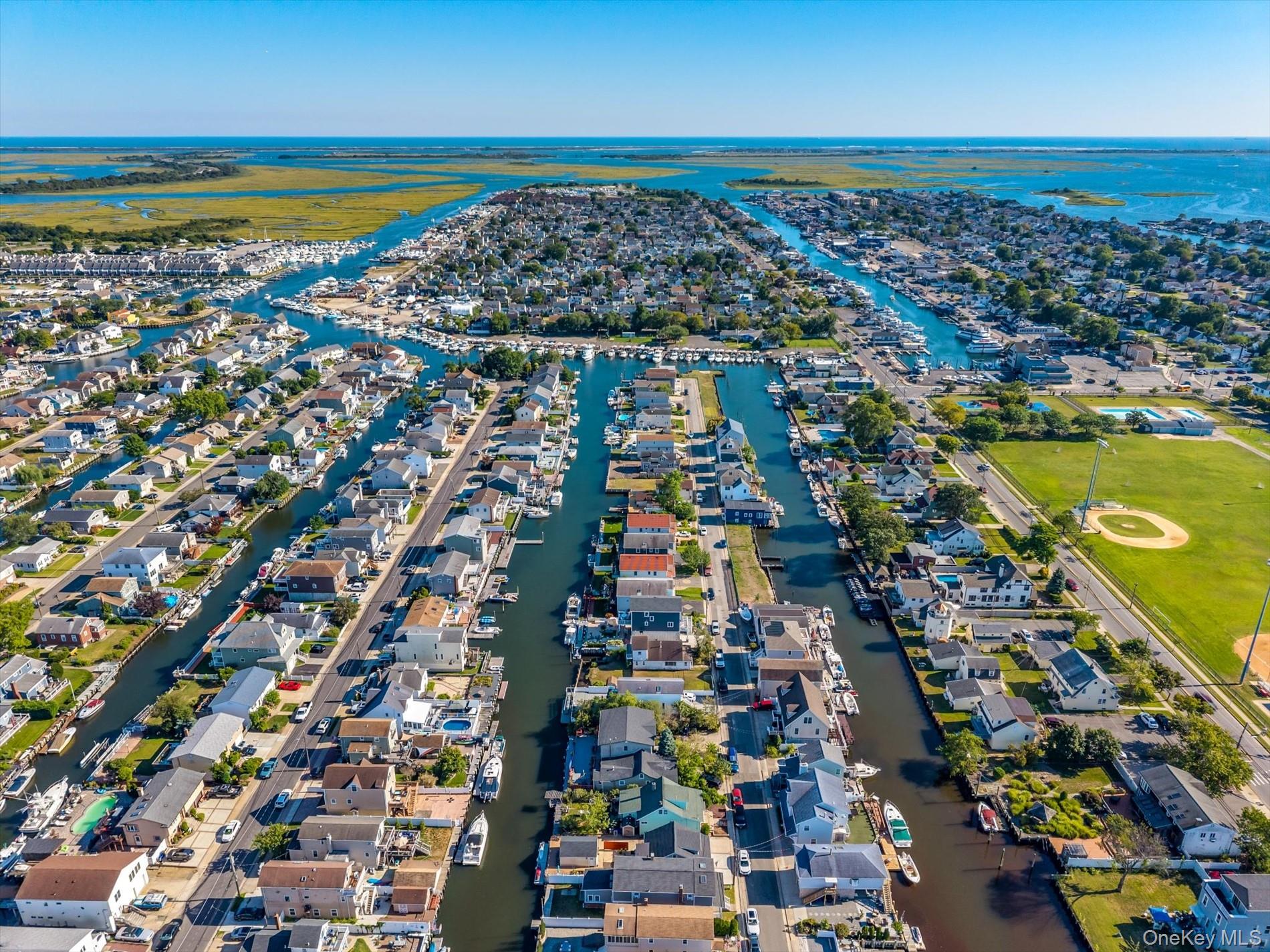 177 Sportsmans Avenue, Freeport, NY 11520