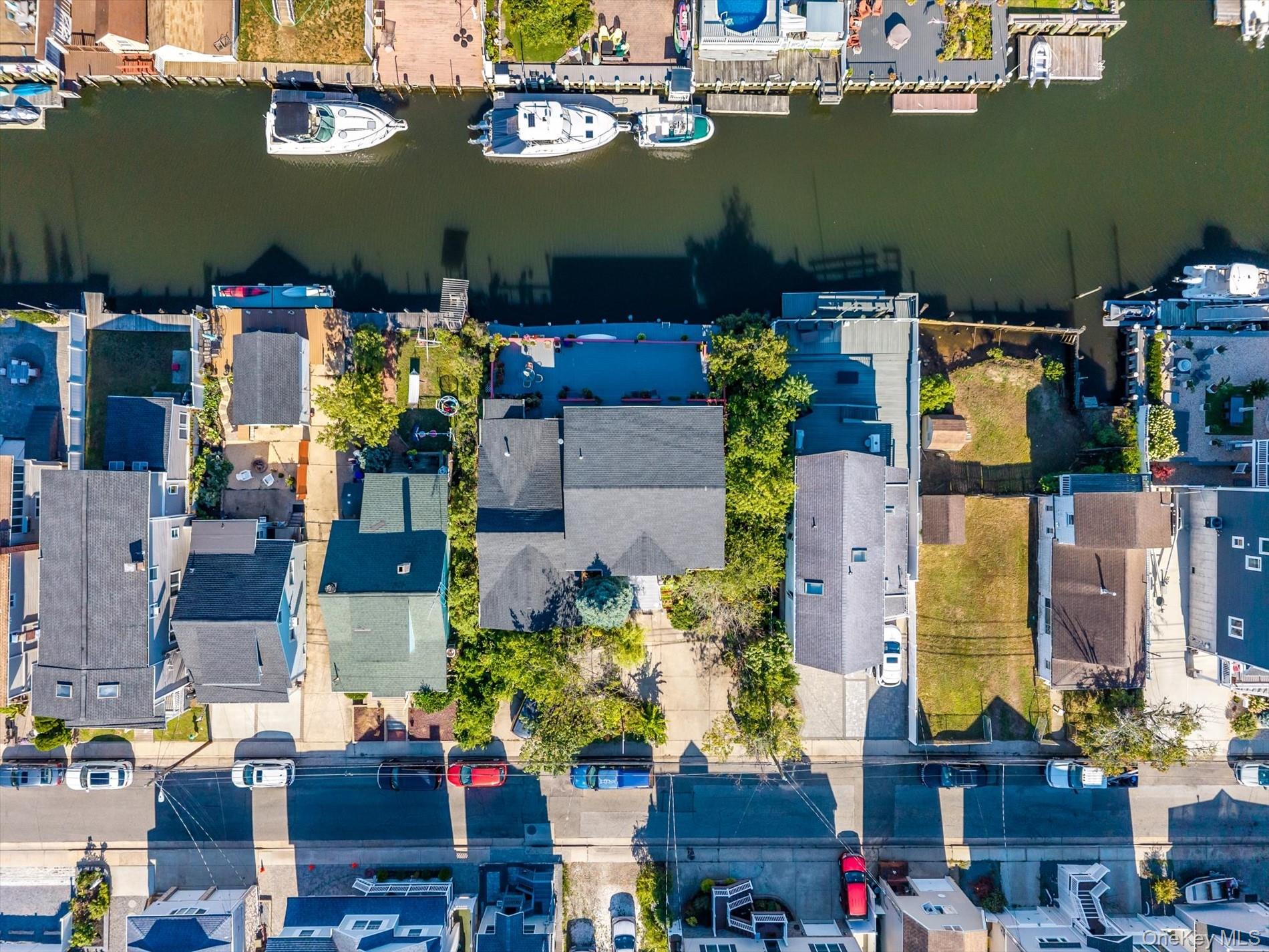 177 Sportsmans Avenue, Freeport, NY 11520