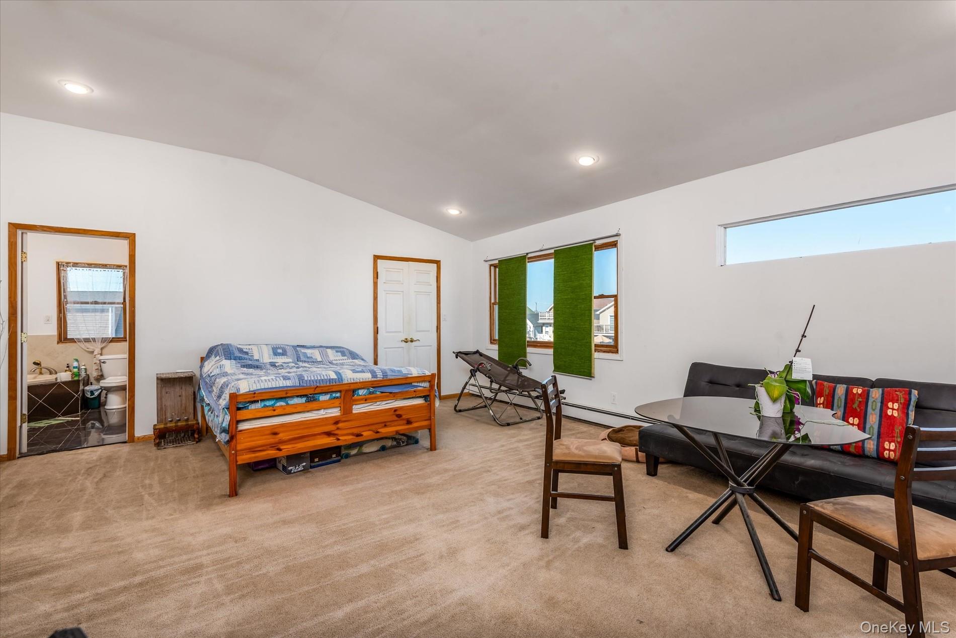 177 Sportsmans Avenue, Freeport, NY 11520