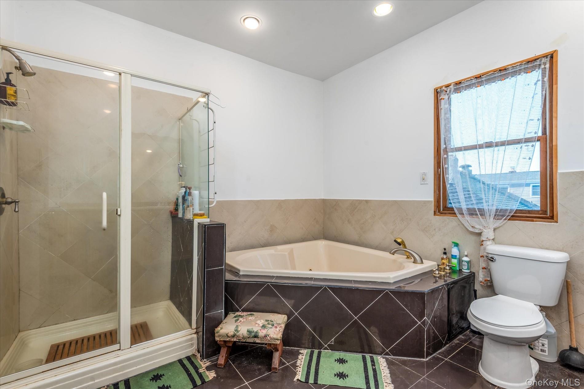 177 Sportsmans Avenue, Freeport, NY 11520