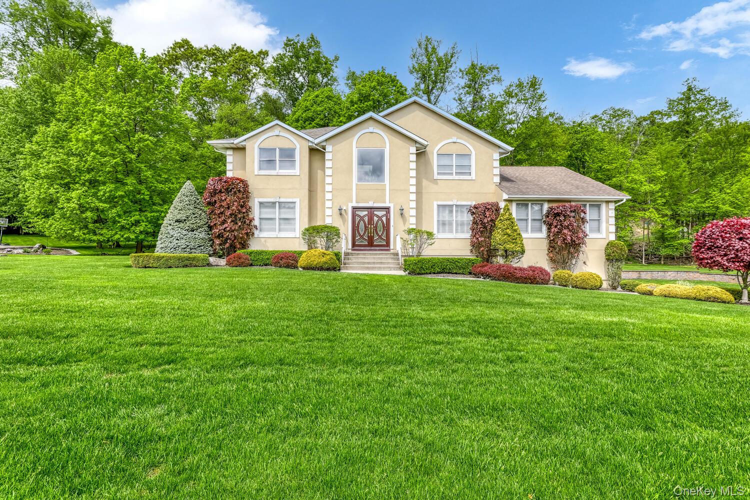 1 Litman Lane, Suffern, NY 10901