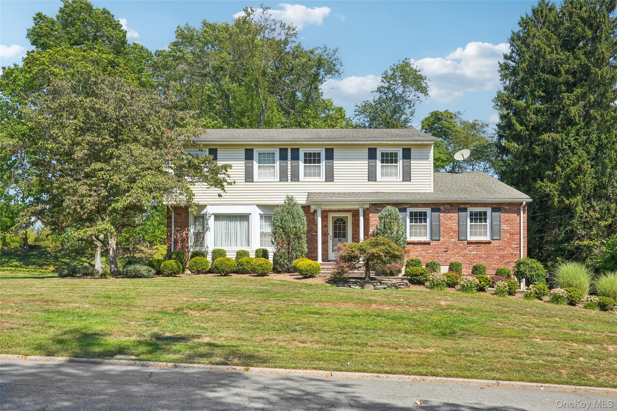11 Kendall Drive, New City, NY 10956