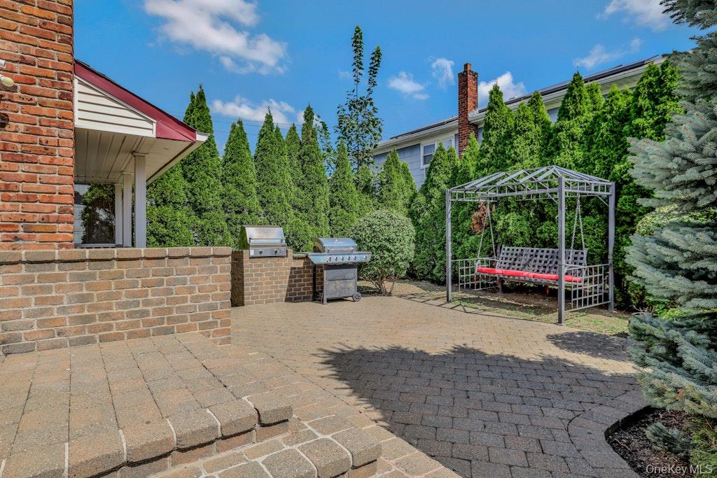 225 Rushmore Avenue, Carle Place, NY 11514