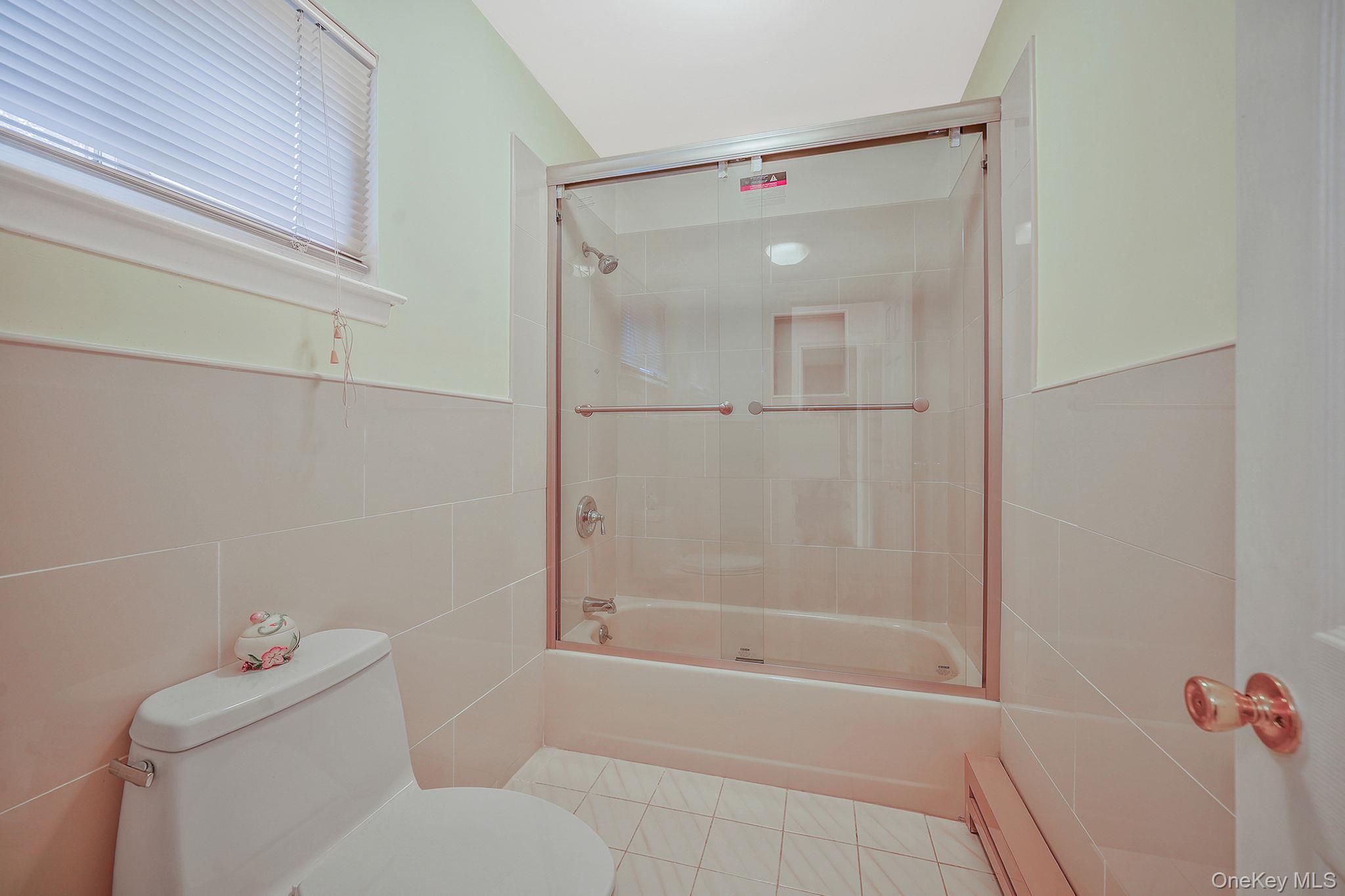 154 Acorn Avenue, Central Islip, NY 11722