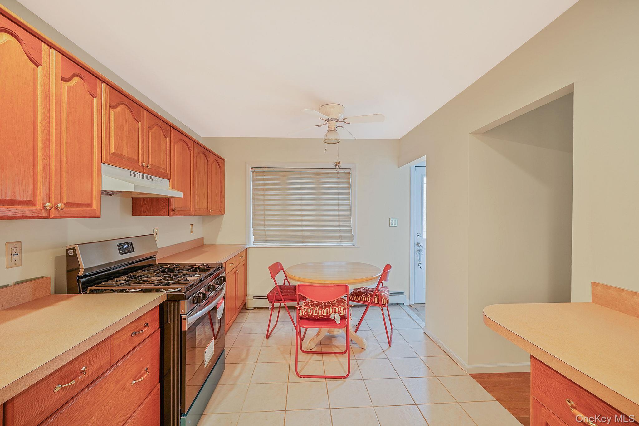 154 Acorn Avenue, Central Islip, NY 11722