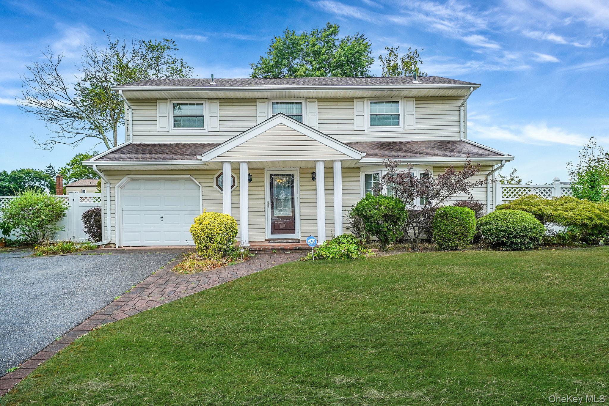 154 Acorn Avenue, Central Islip, NY 11722