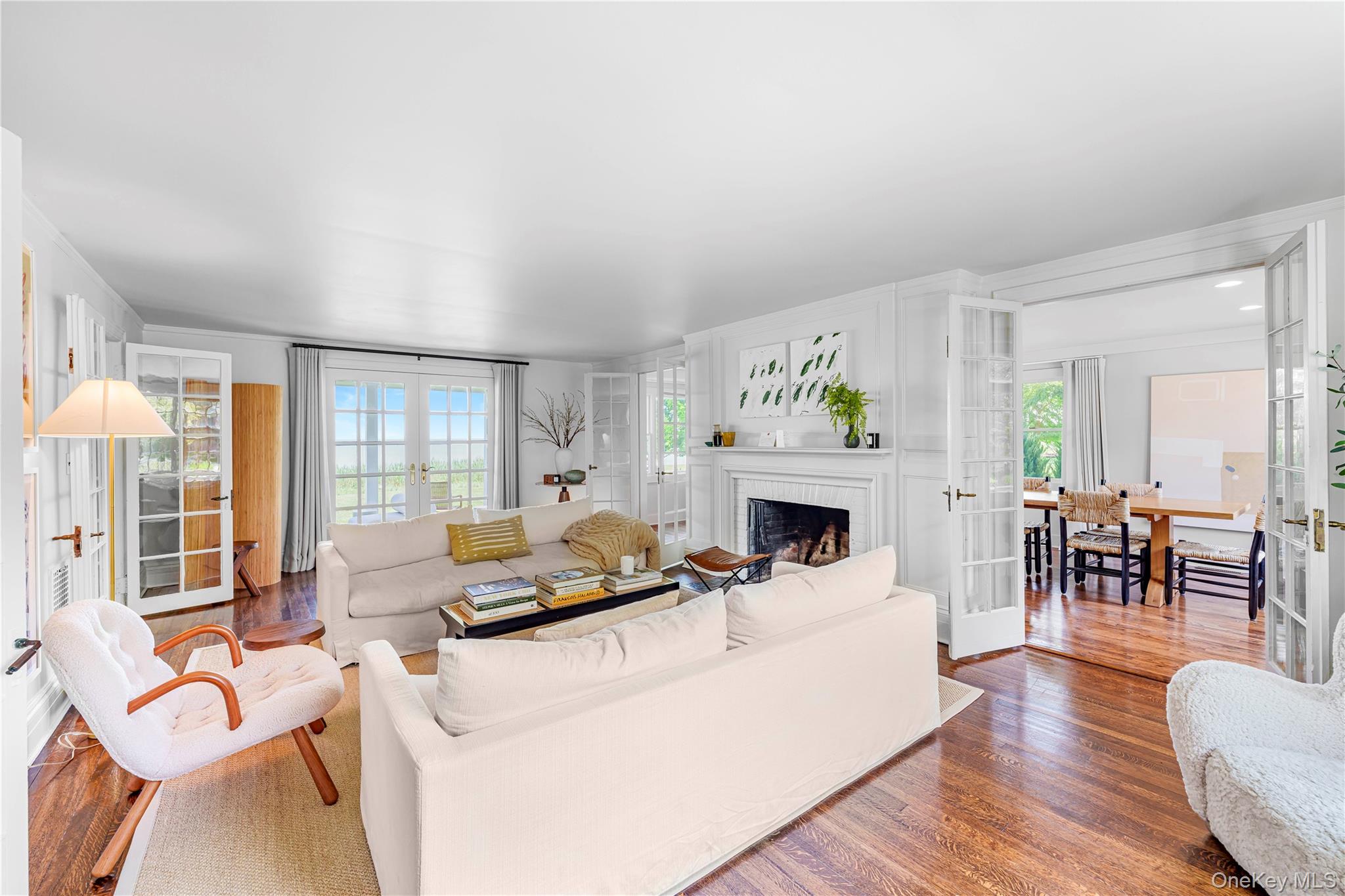 5 Thorn Hedge Road, Bellport, NY 11713