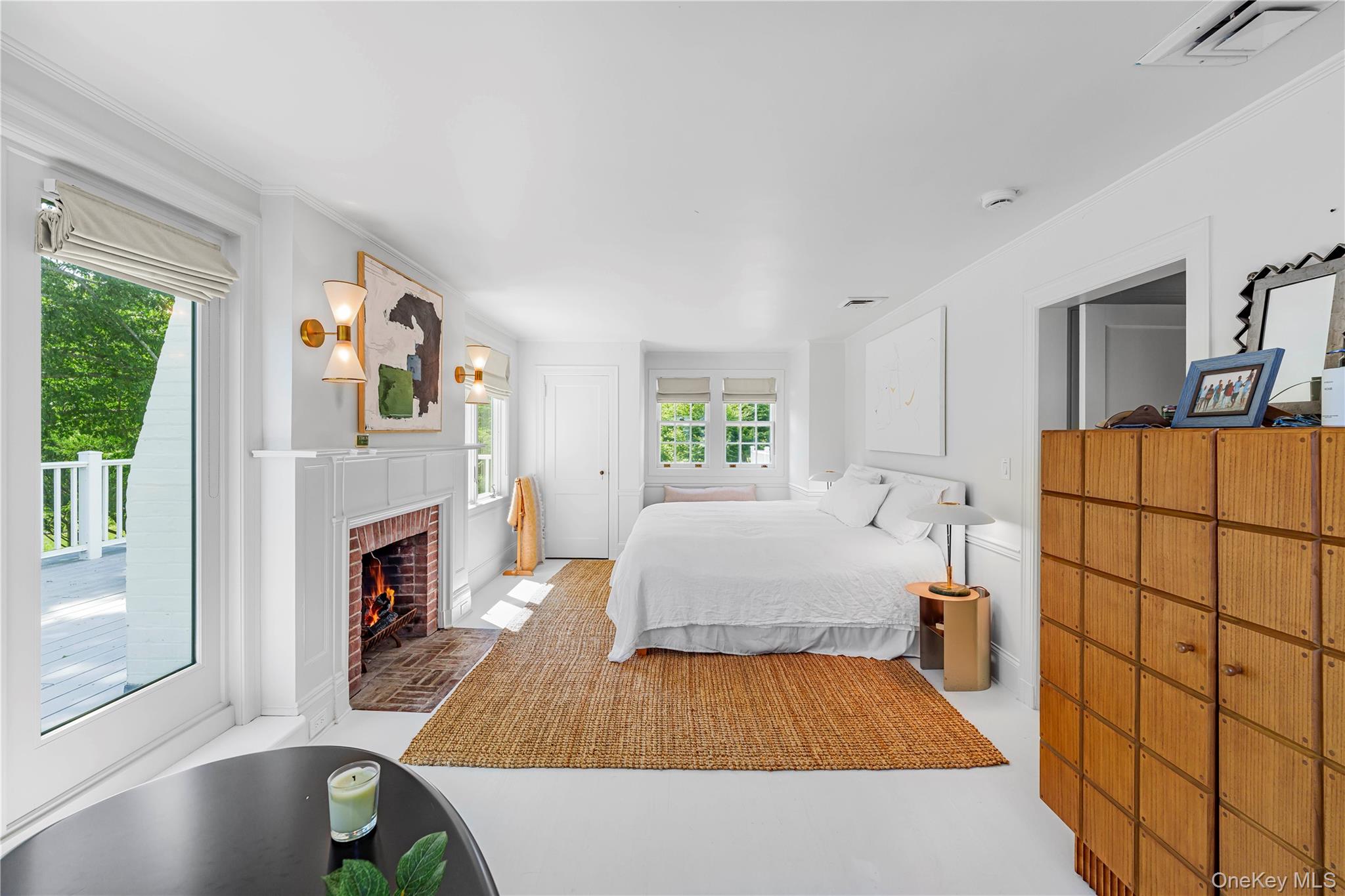 5 Thorn Hedge Road, Bellport, NY 11713