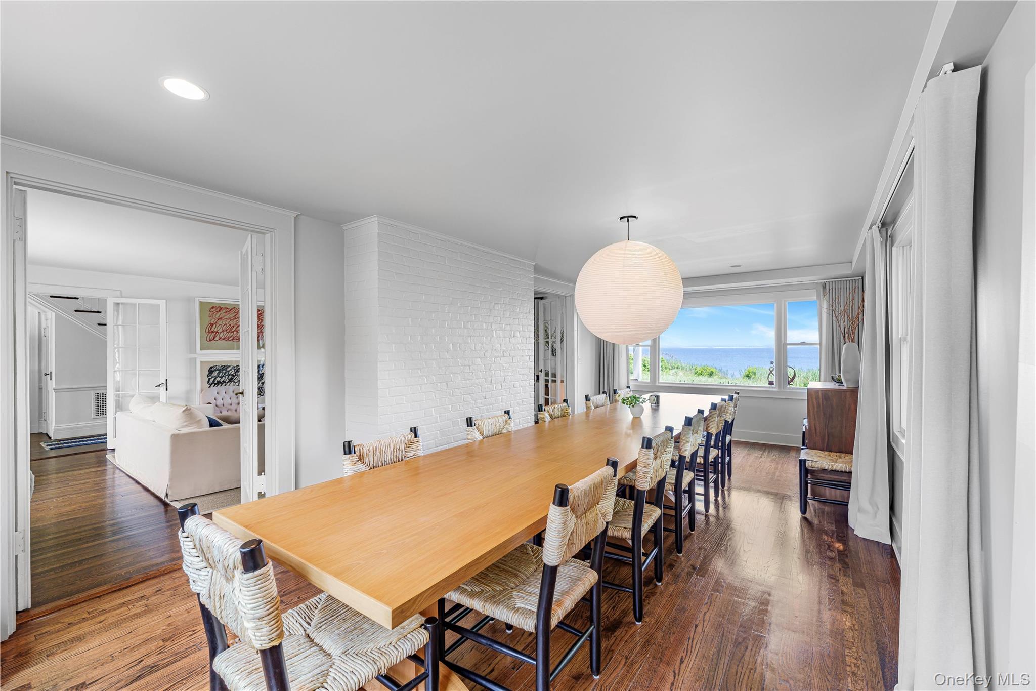 5 Thorn Hedge Road, Bellport, NY 11713