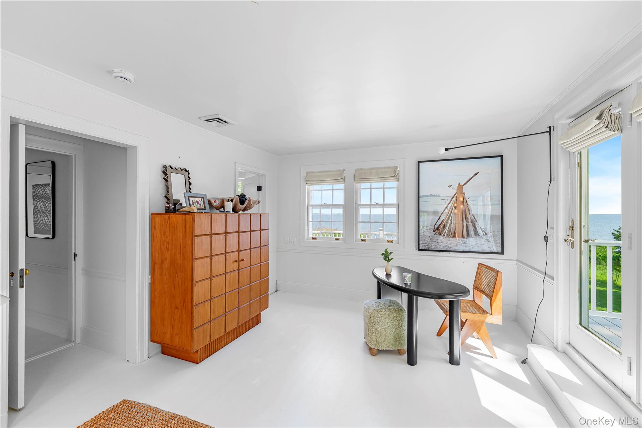 5 Thorn Hedge Road, Bellport, NY 11713