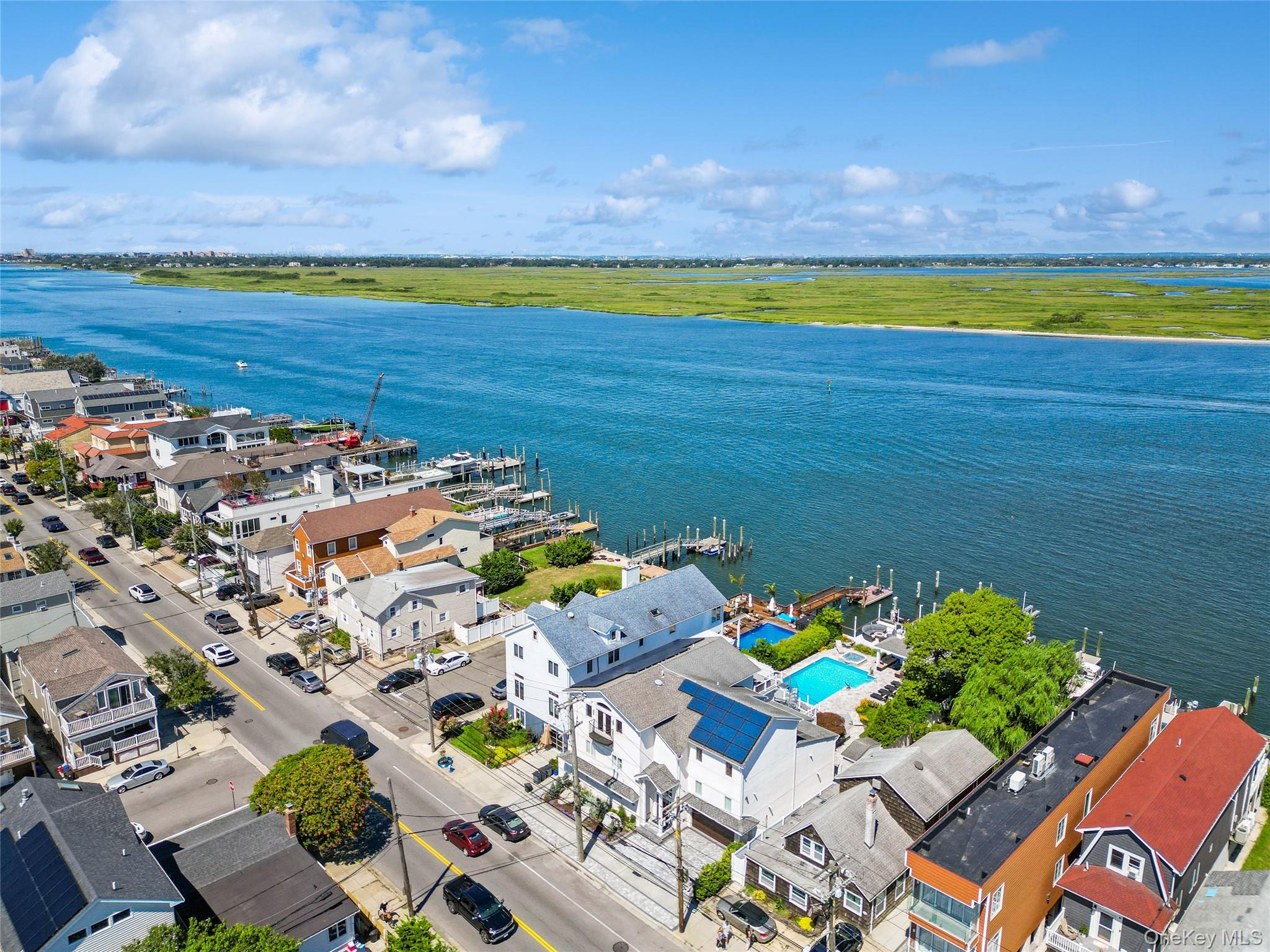 821 W Park Avenue, Long Beach, NY 11561