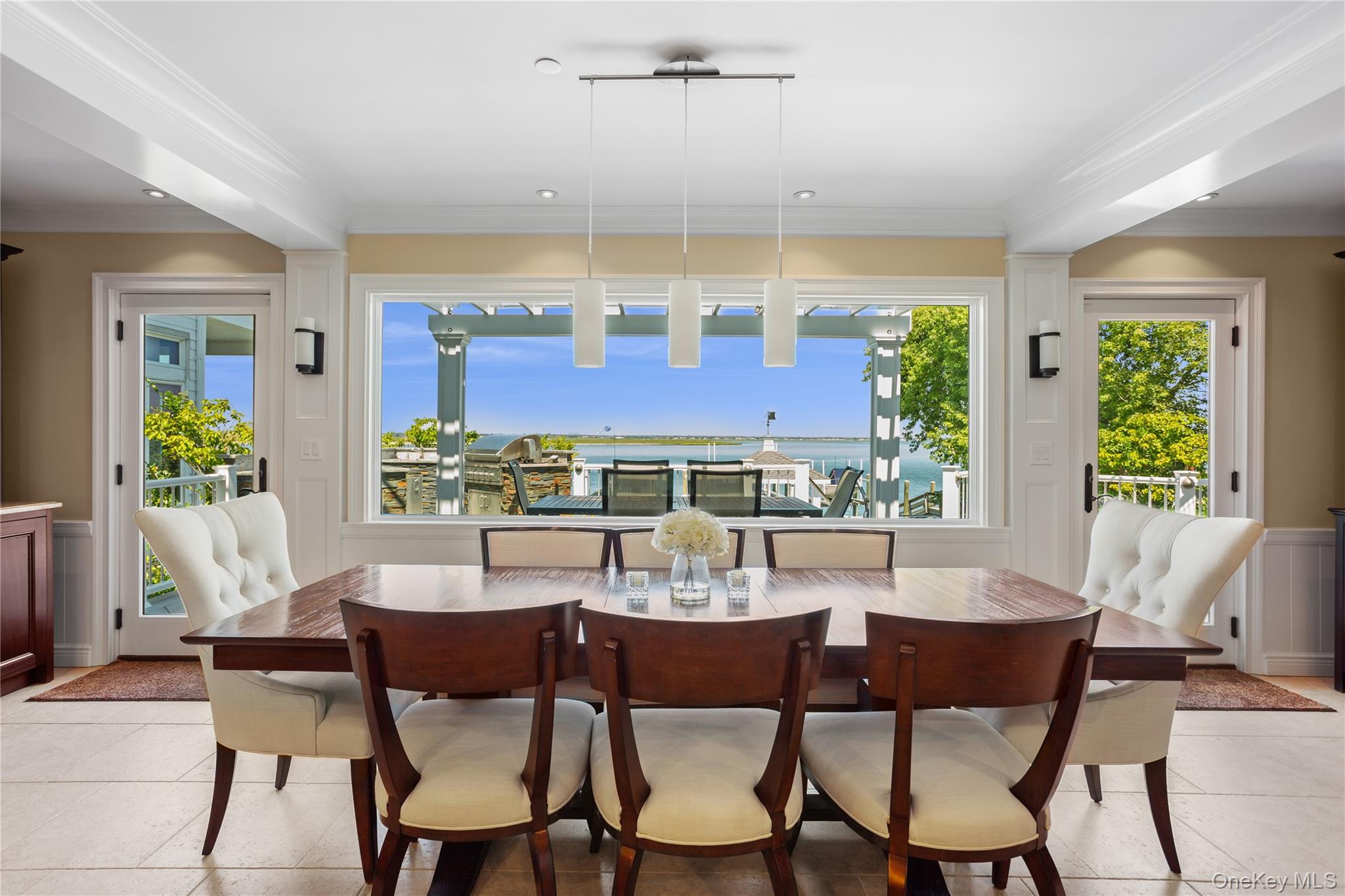 821 W Park Avenue, Long Beach, NY 11561