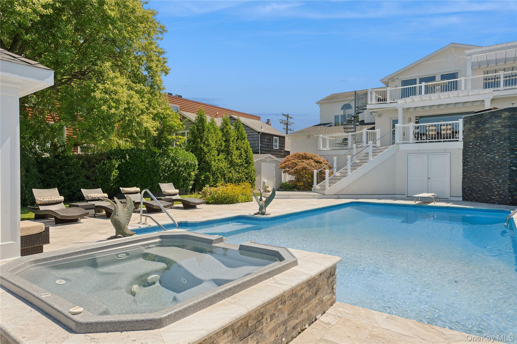 821 W Park Avenue, Long Beach, NY 11561