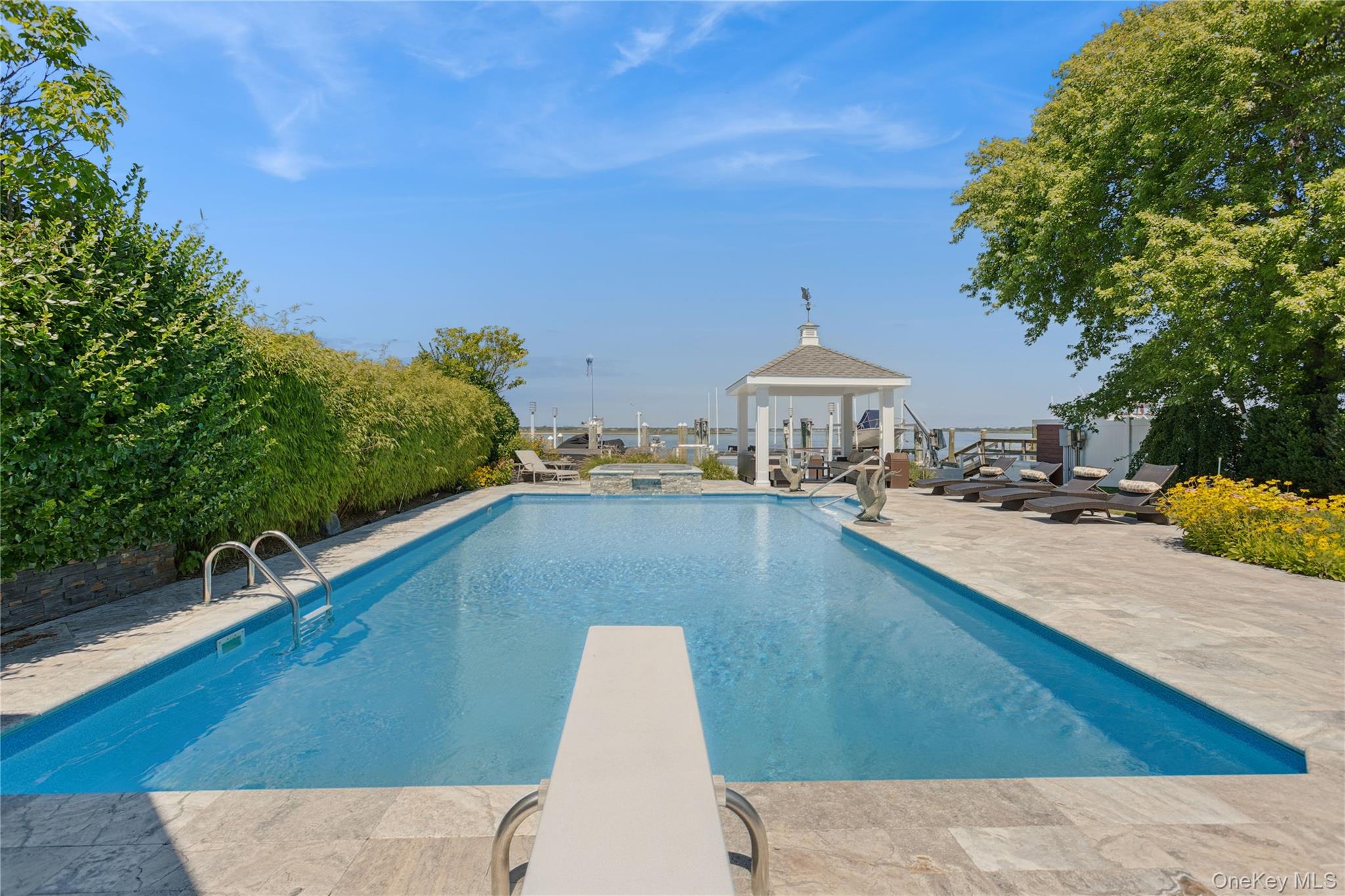 821 W Park Avenue, Long Beach, NY 11561