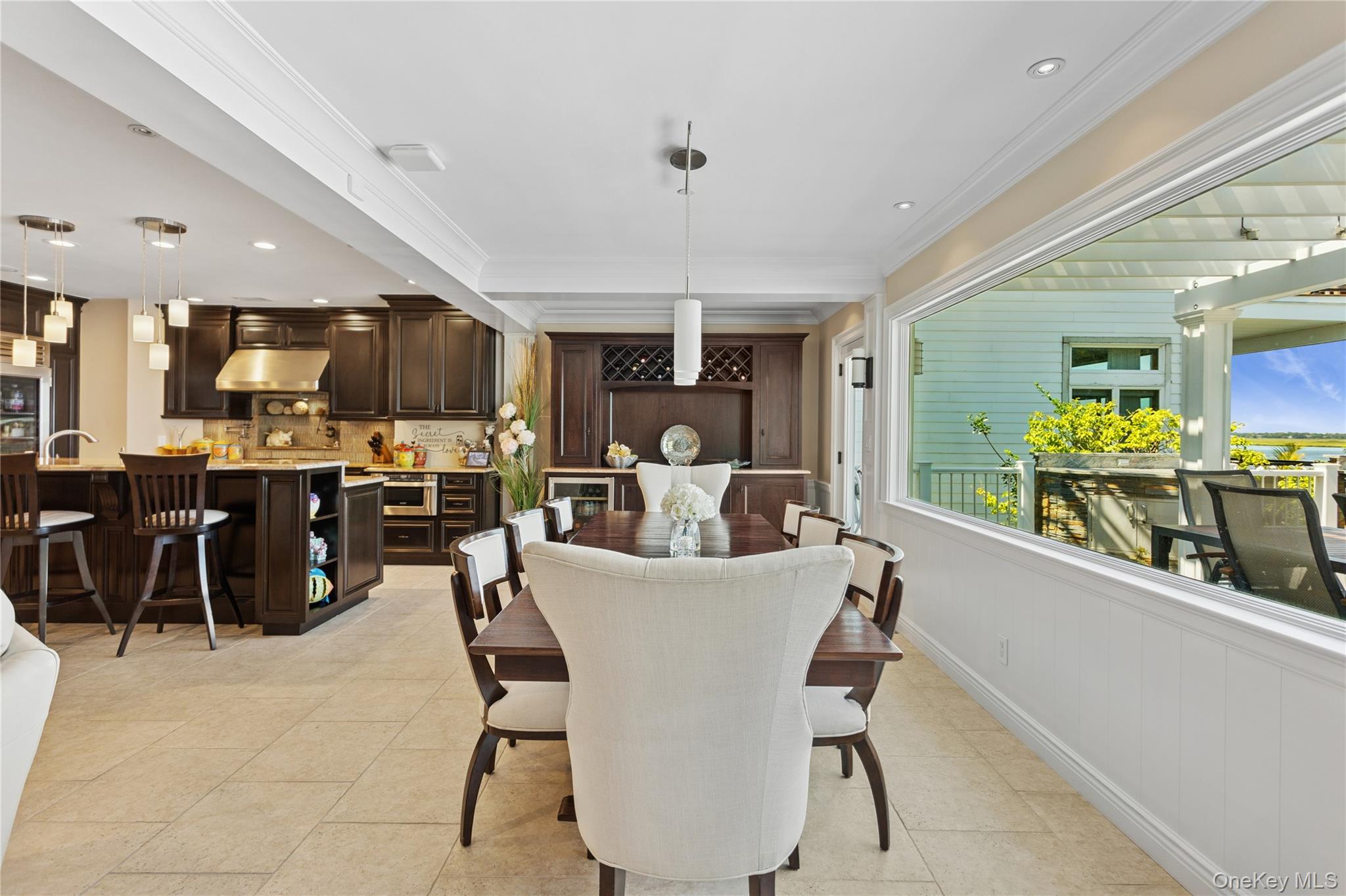 821 W Park Avenue, Long Beach, NY 11561