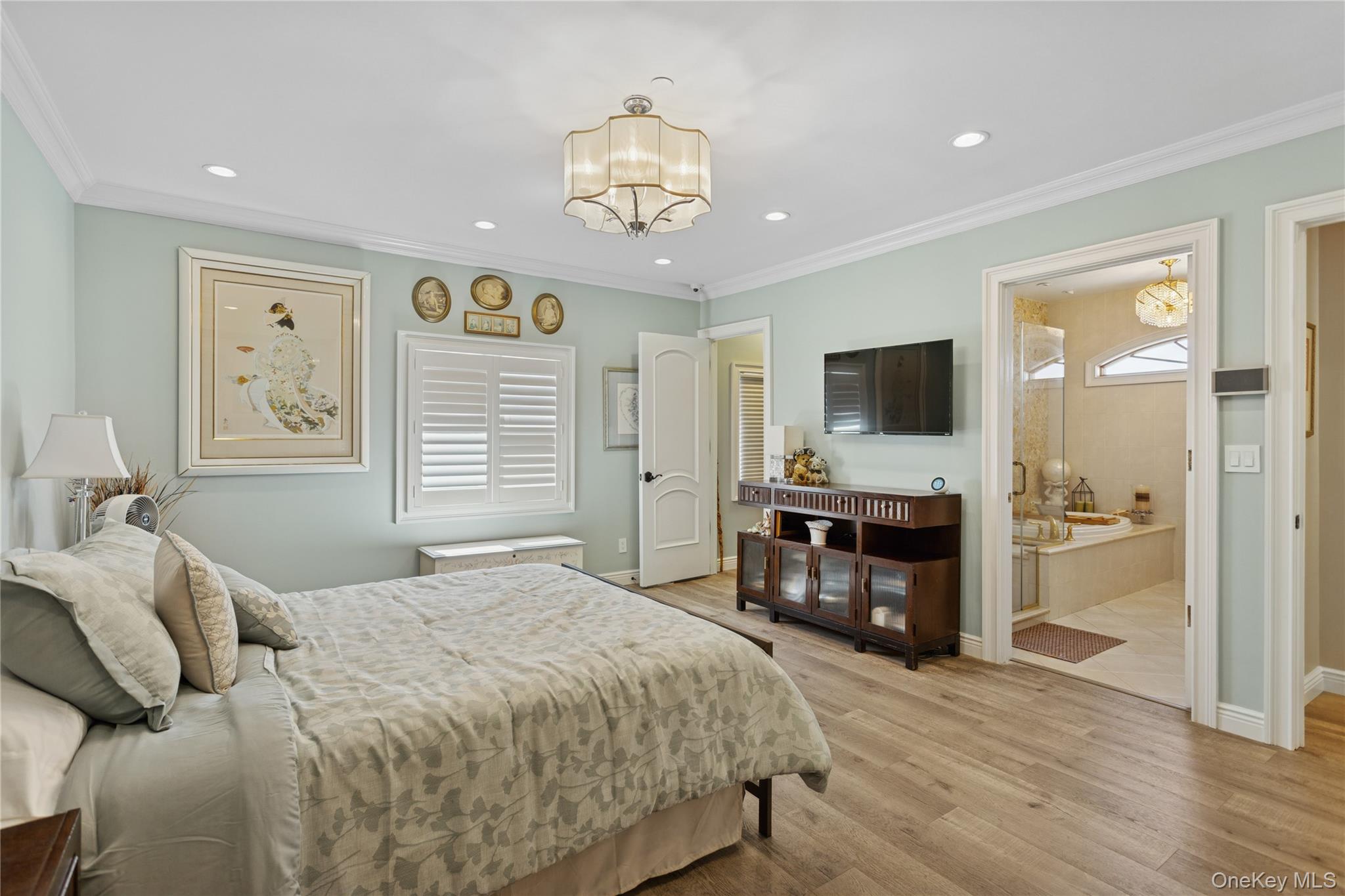 821 W Park Avenue, Long Beach, NY 11561