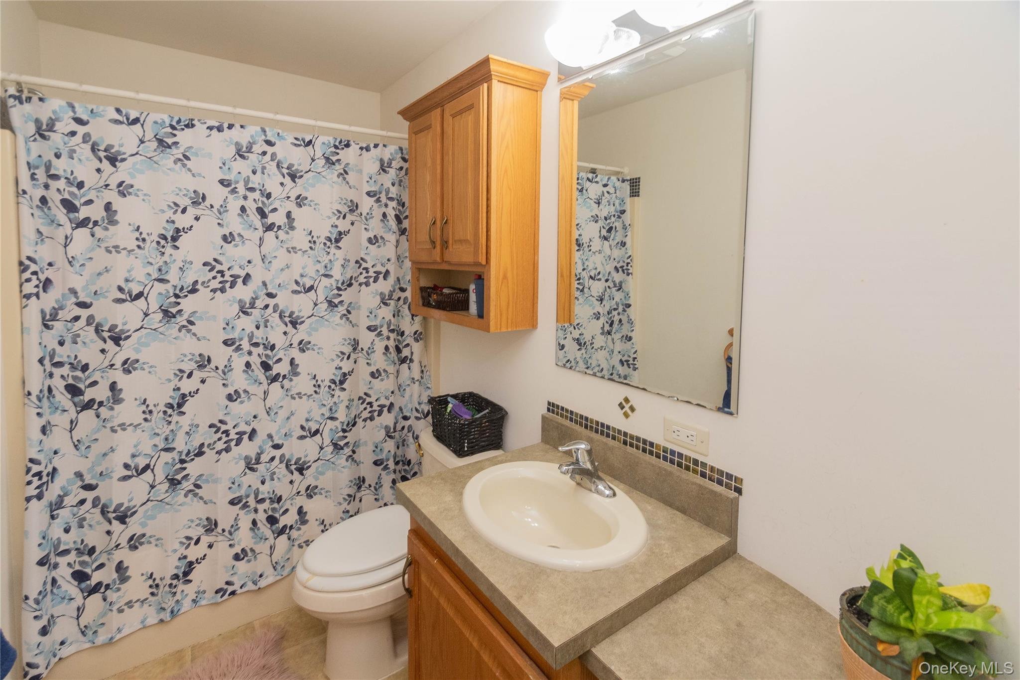 14 Andrew Lane, White Lake, NY 12786