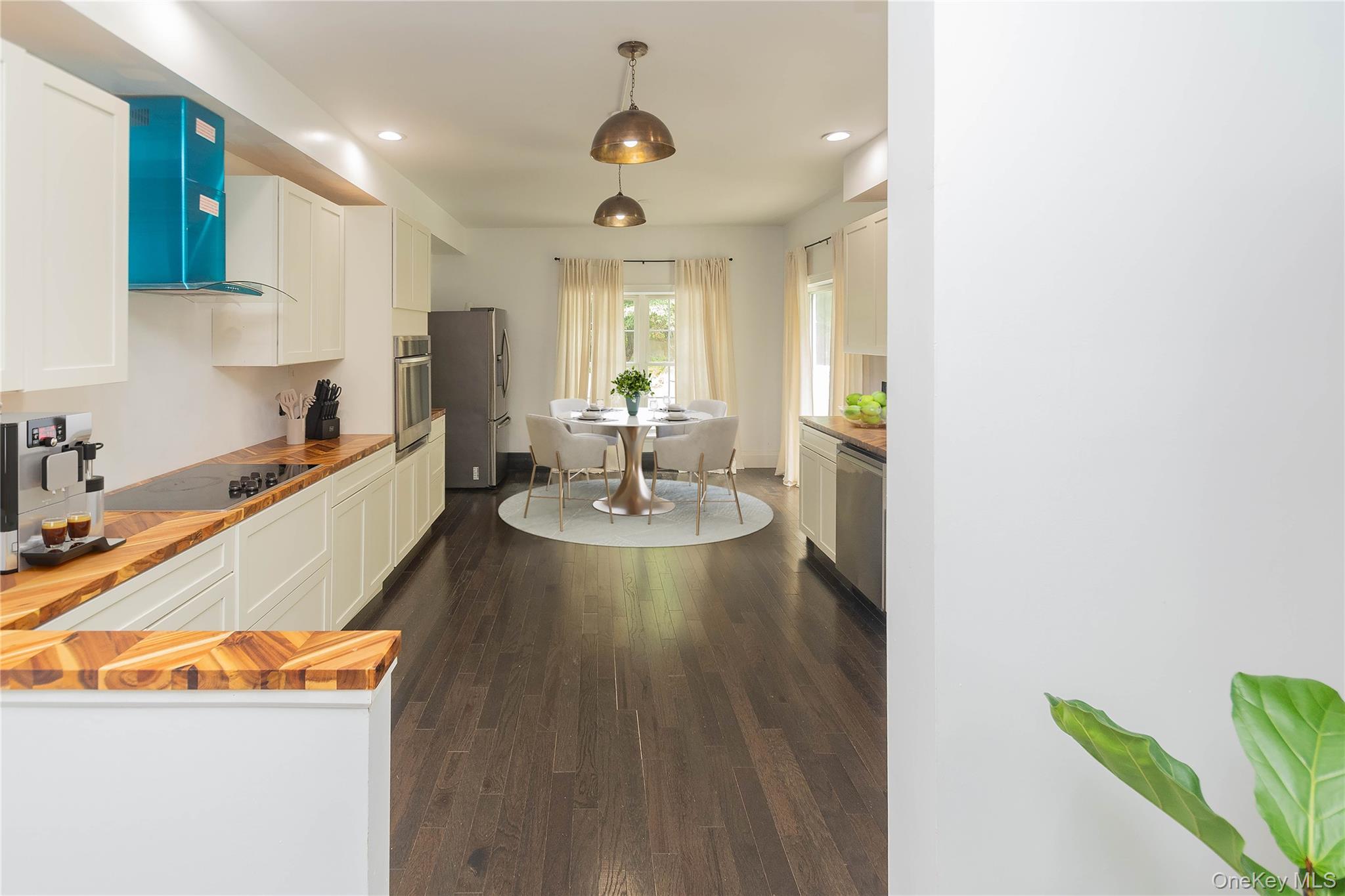 14 Andrew Lane, White Lake, NY 12786