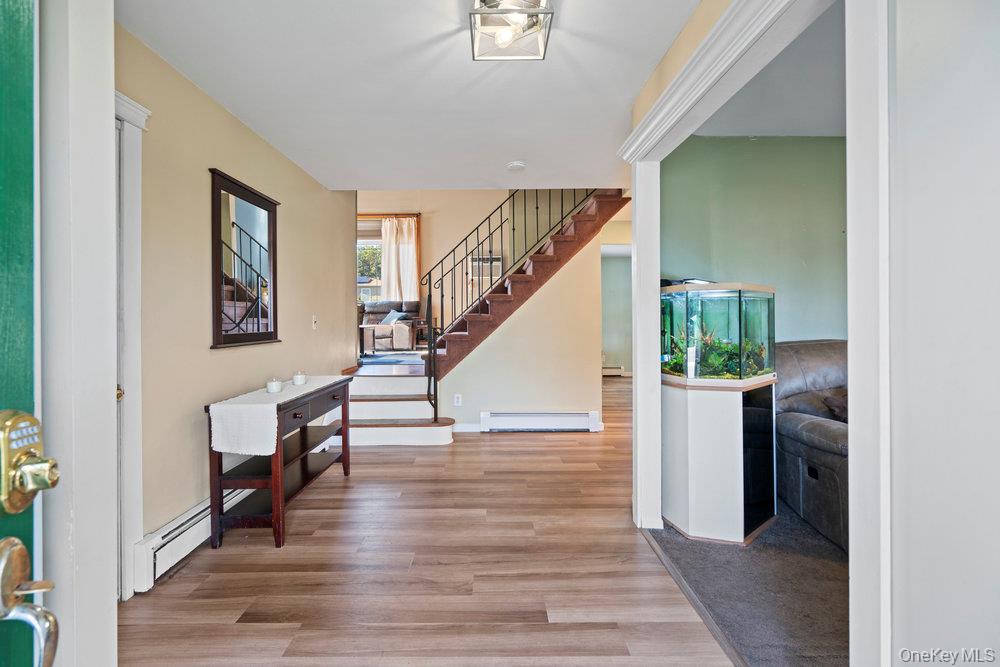 3 Maison Drive, Holbrook, NY 11741