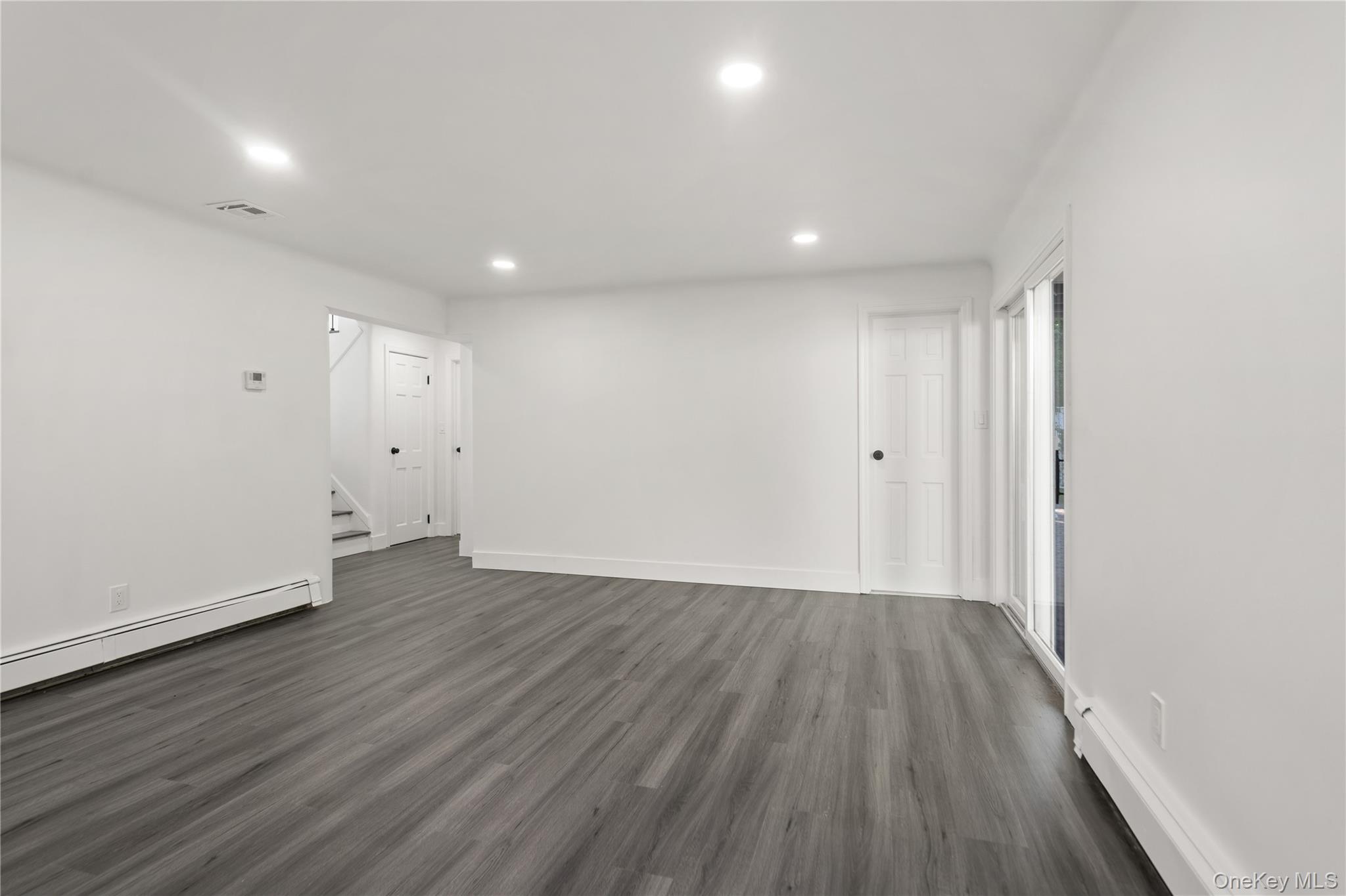 8 Gale Drive, North Woodmere, NY 11581