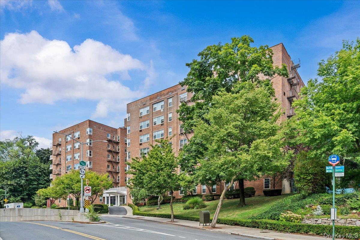 629 Kappock Street # 1N, Bronx, NY 10463