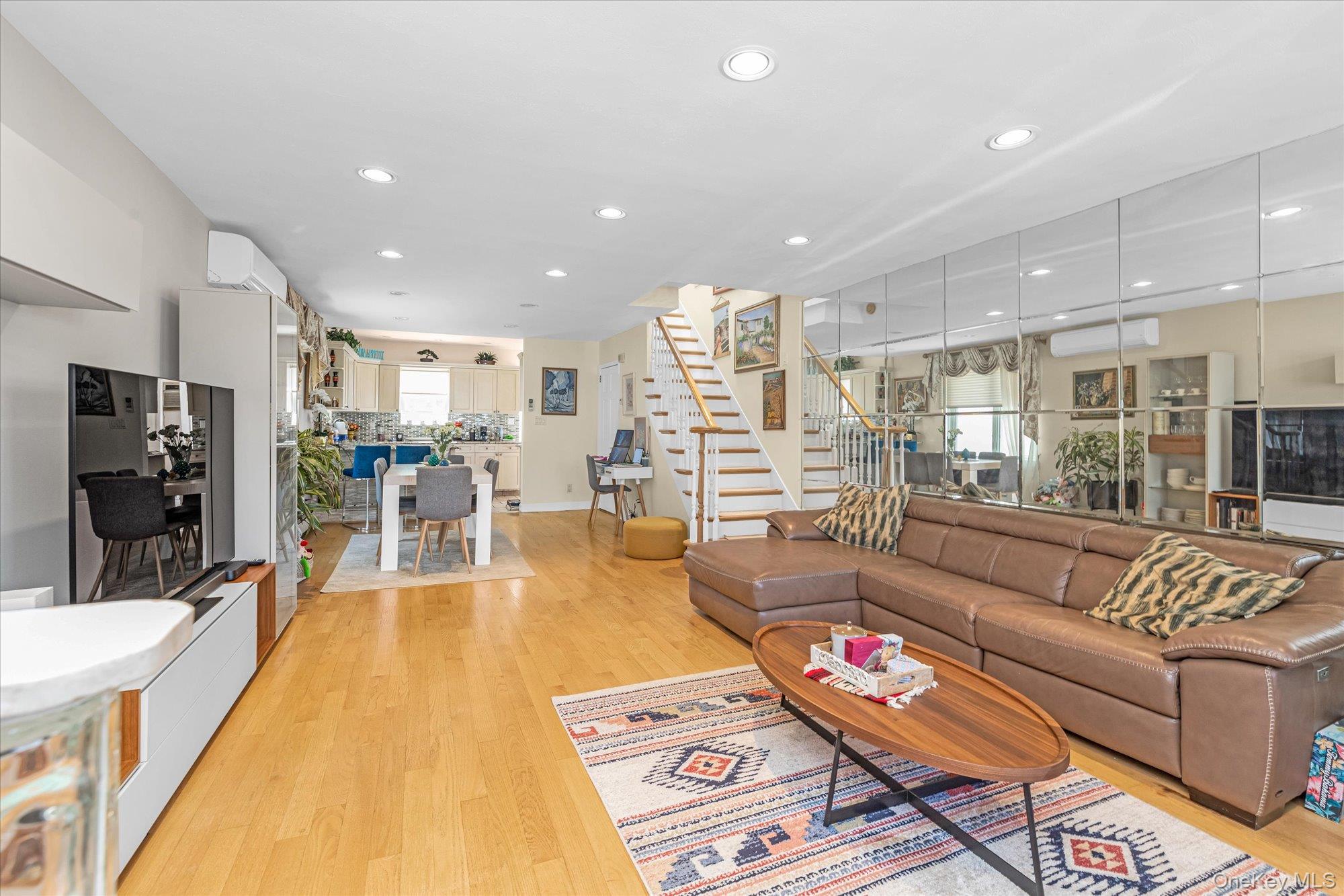 6440 60th Avenue, Maspeth, NY 11378