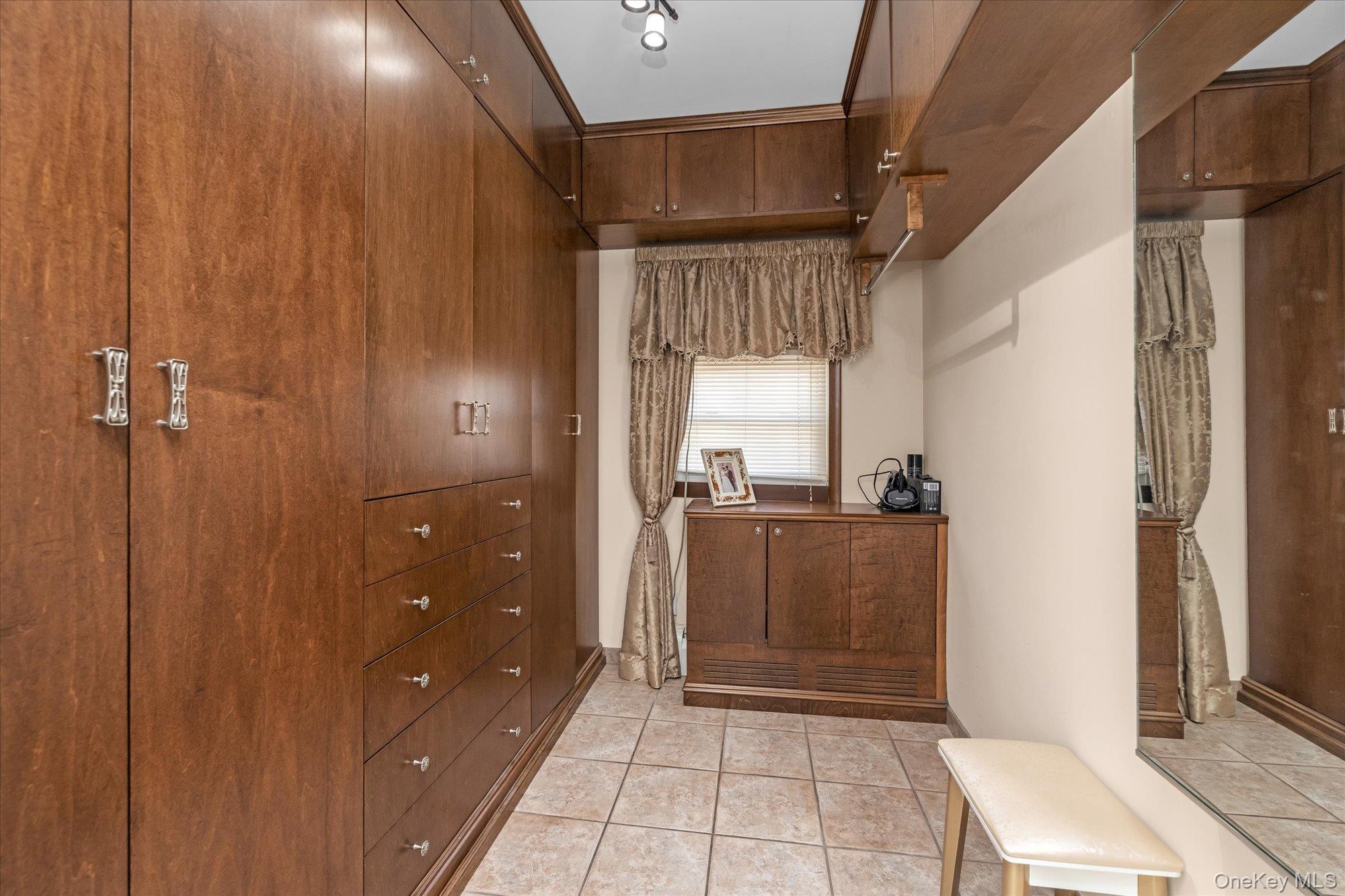 6440 60th Avenue, Maspeth, NY 11378