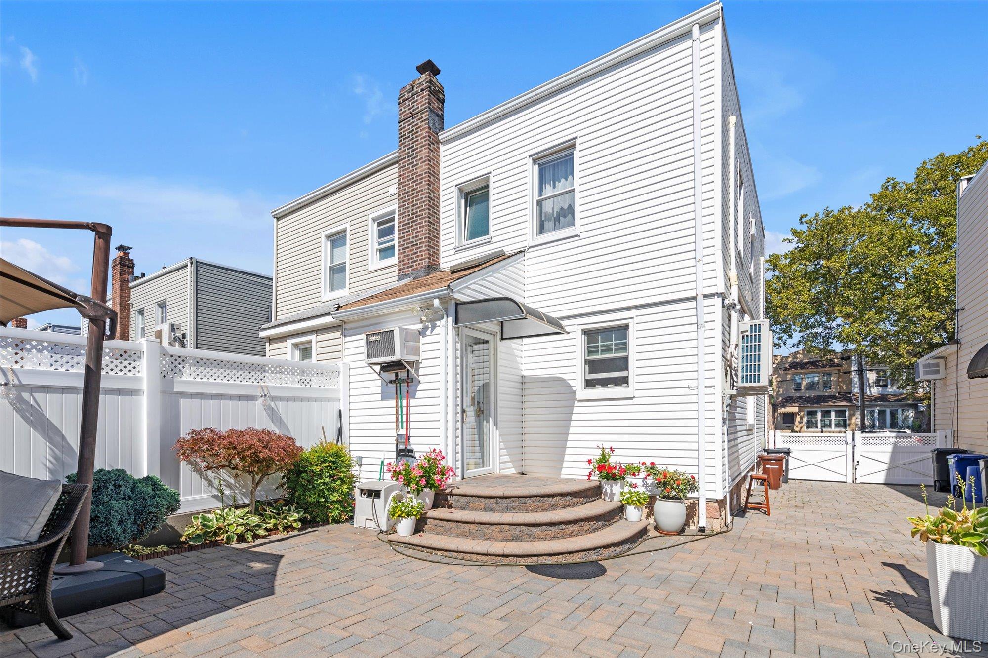 6440 60th Avenue, Maspeth, NY 11378