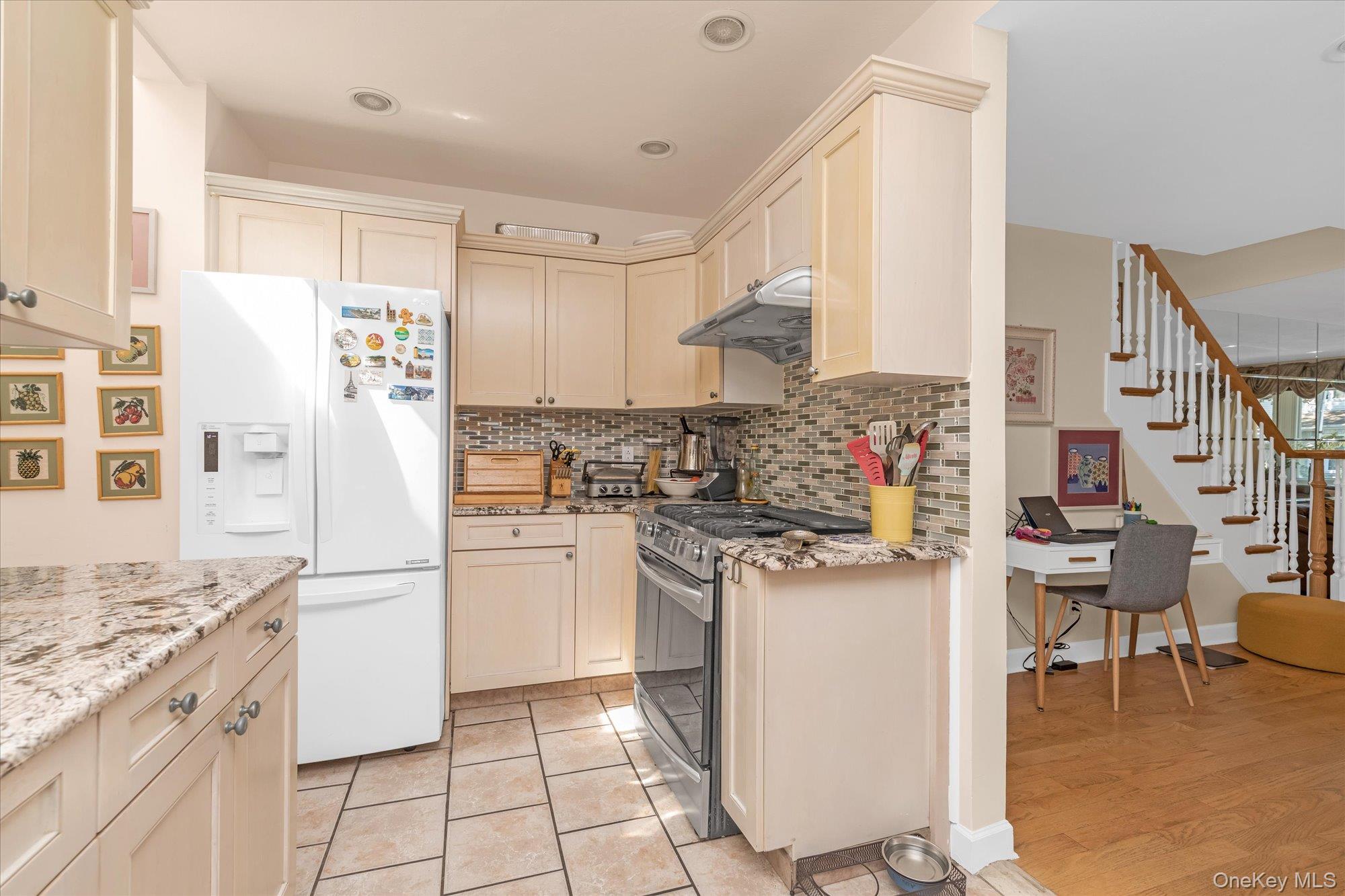 6440 60th Avenue, Maspeth, NY 11378