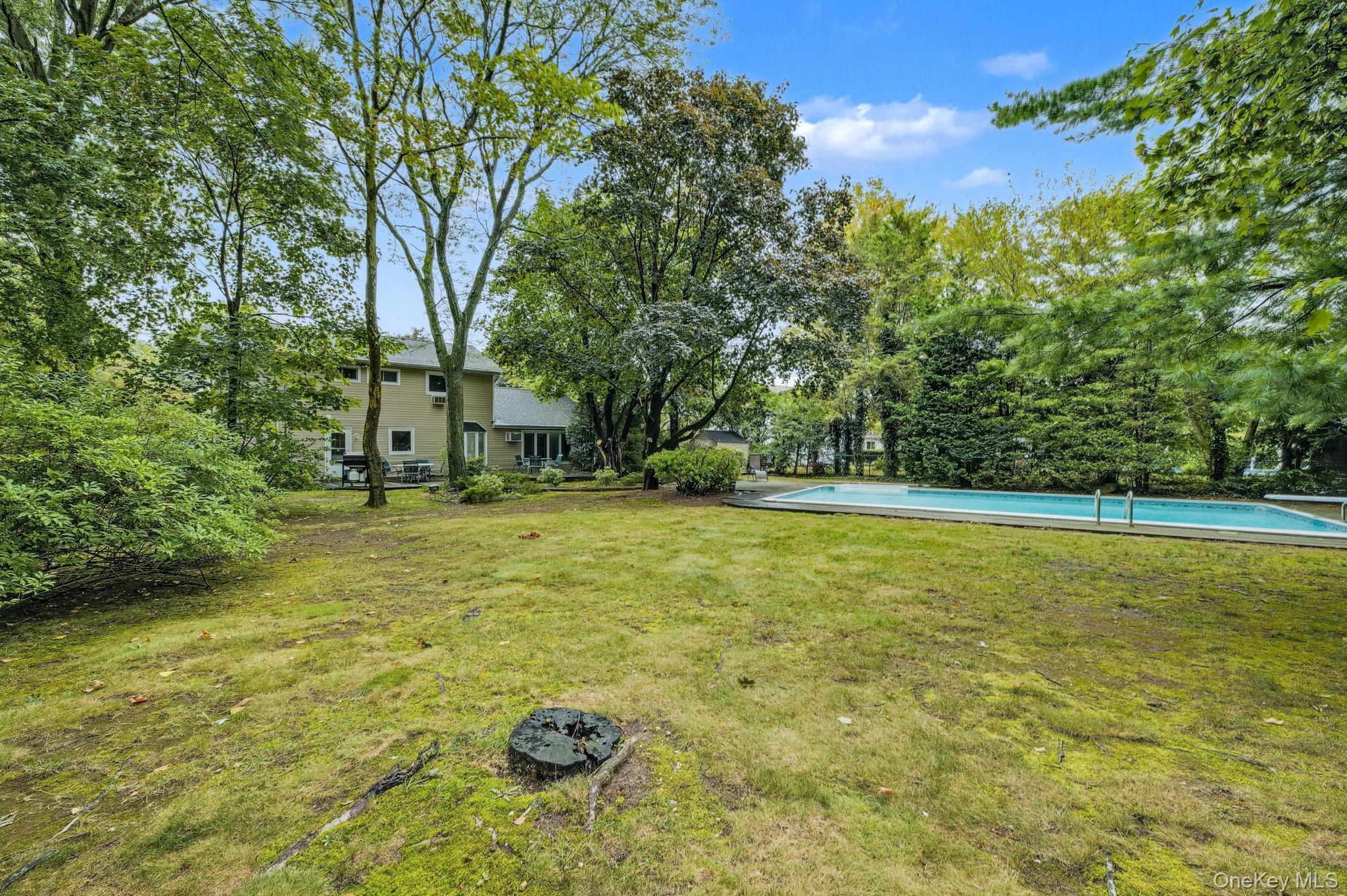 16 Delmar Lane, Commack, NY 11725