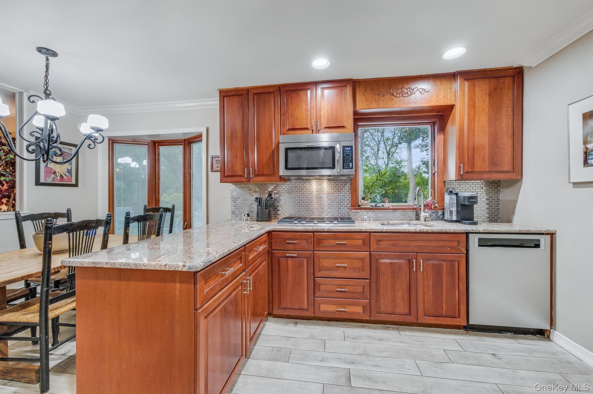 16 Delmar Lane, Commack, NY 11725