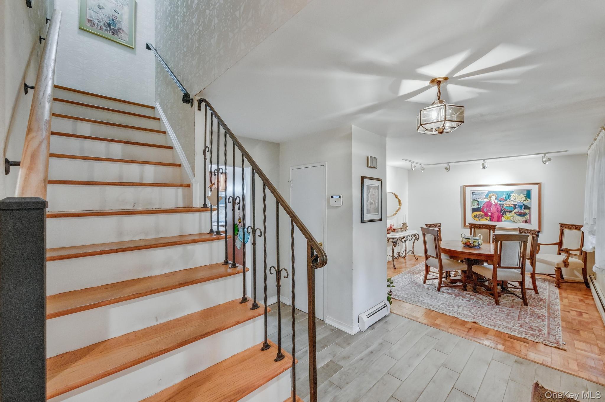 16 Delmar Lane, Commack, NY 11725