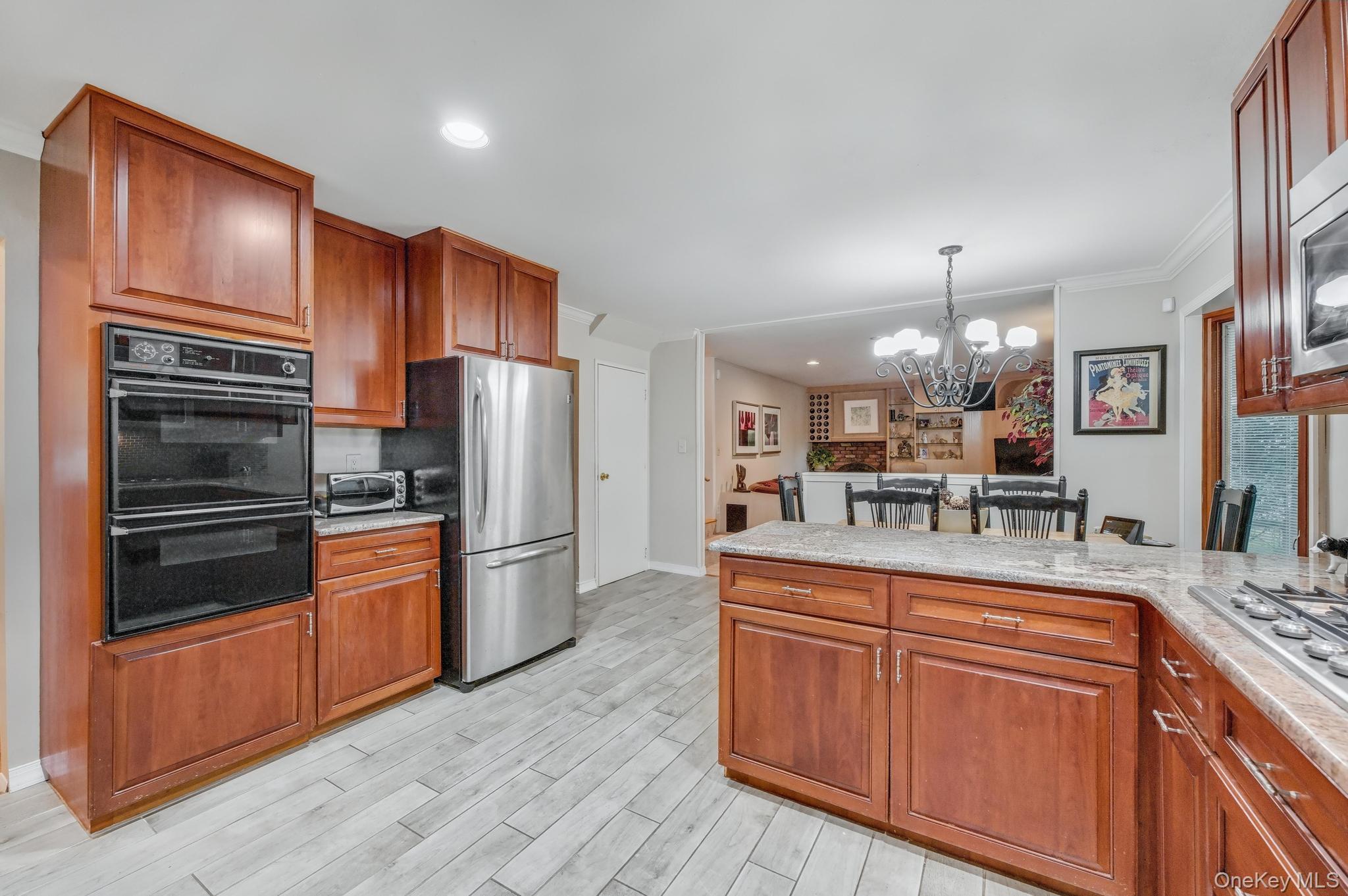 16 Delmar Lane, Commack, NY 11725