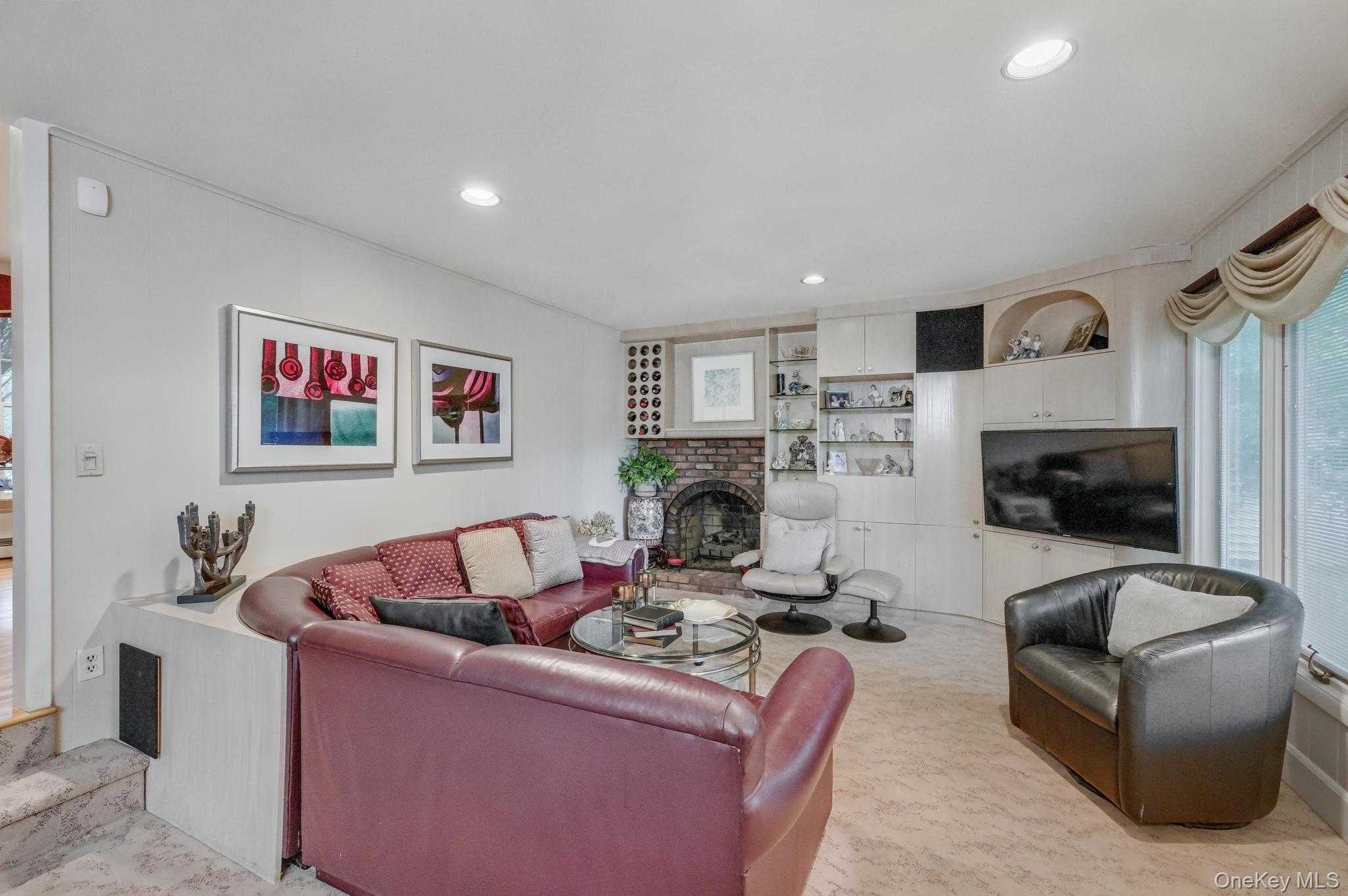 16 Delmar Lane, Commack, NY 11725