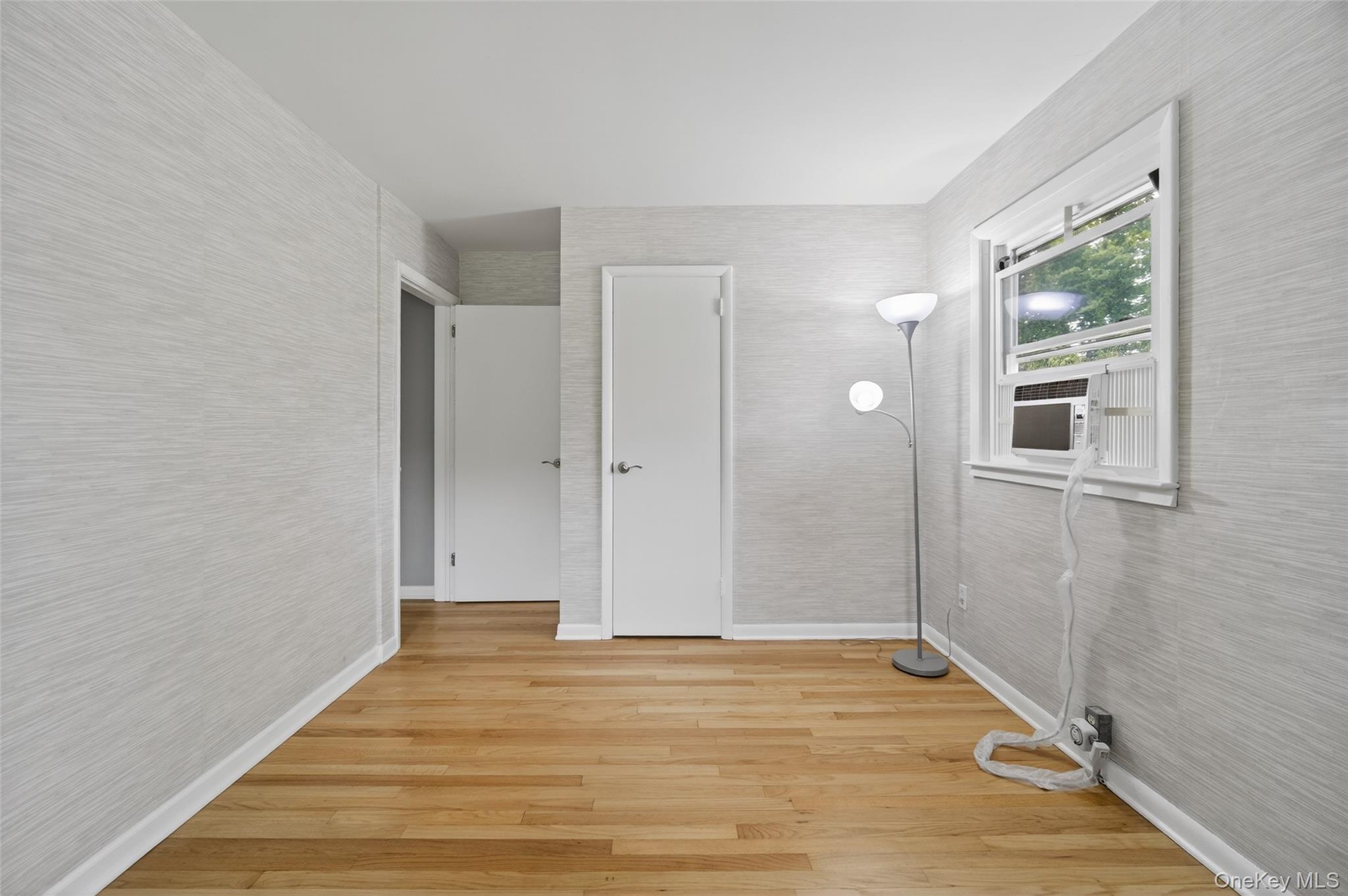 31 Old Farms Road, Poughkeepsie, NY 12603