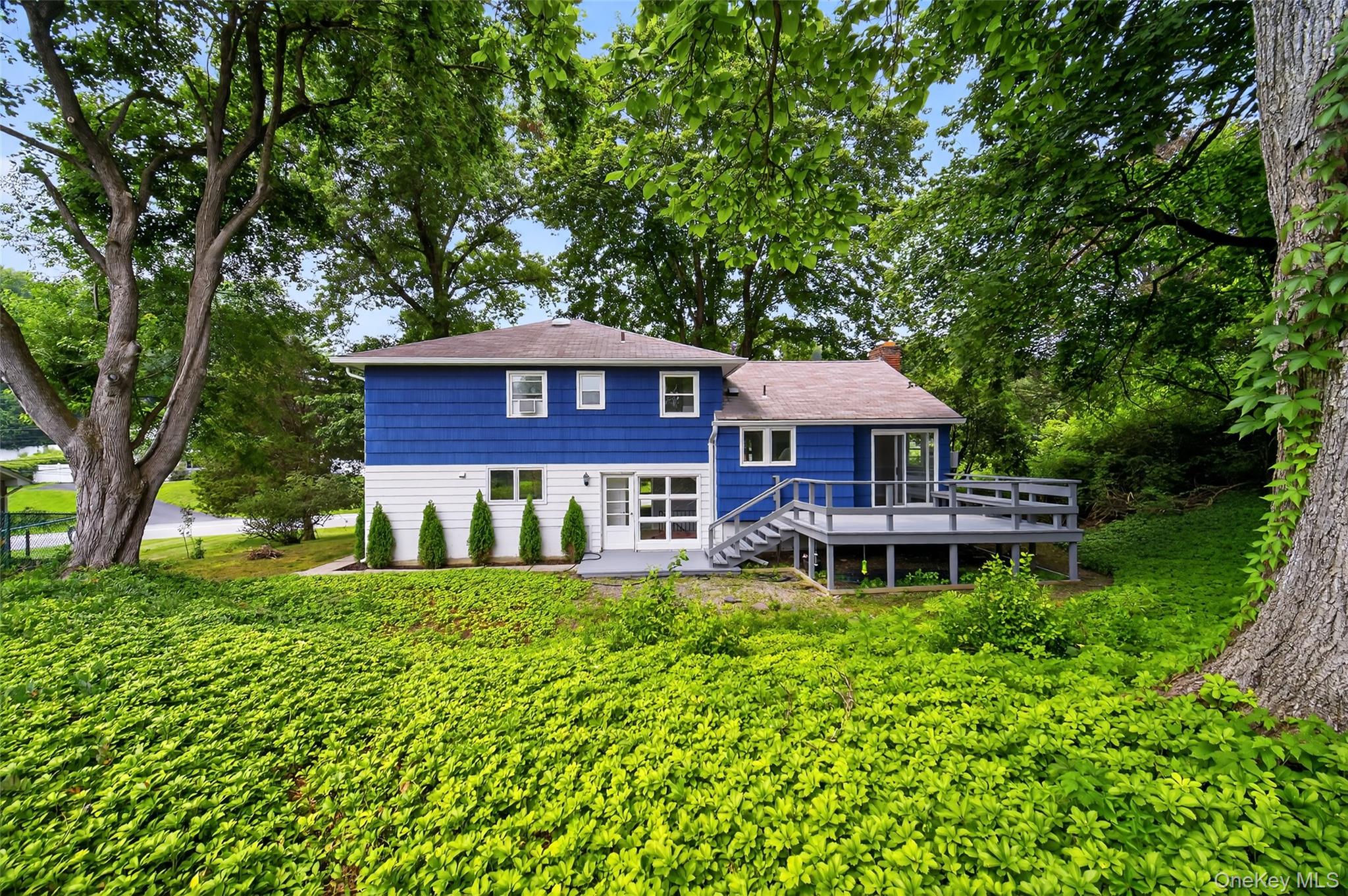 31 Old Farms Road, Poughkeepsie, NY 12603