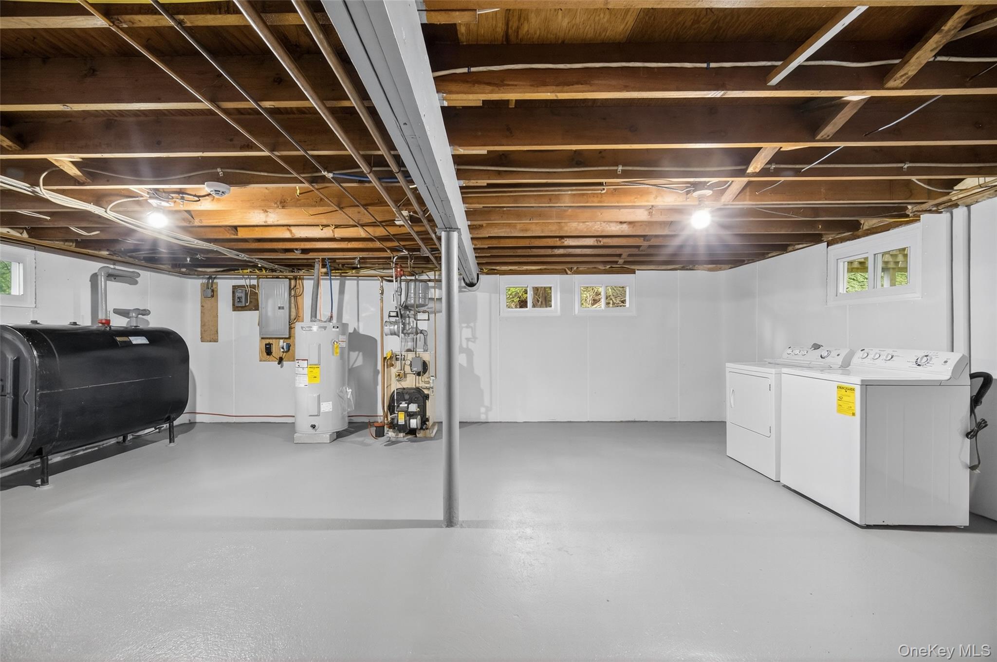 31 Old Farms Road, Poughkeepsie, NY 12603