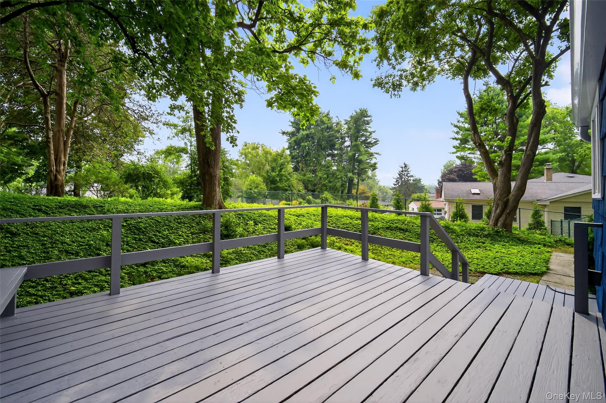 31 Old Farms Road, Poughkeepsie, NY 12603