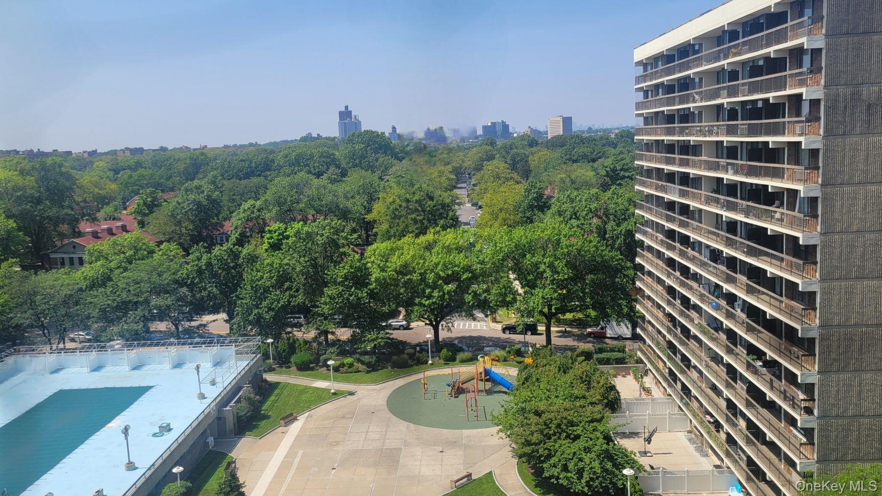 152-18 Union Turnpike # 11A, Flushing, NY 11367