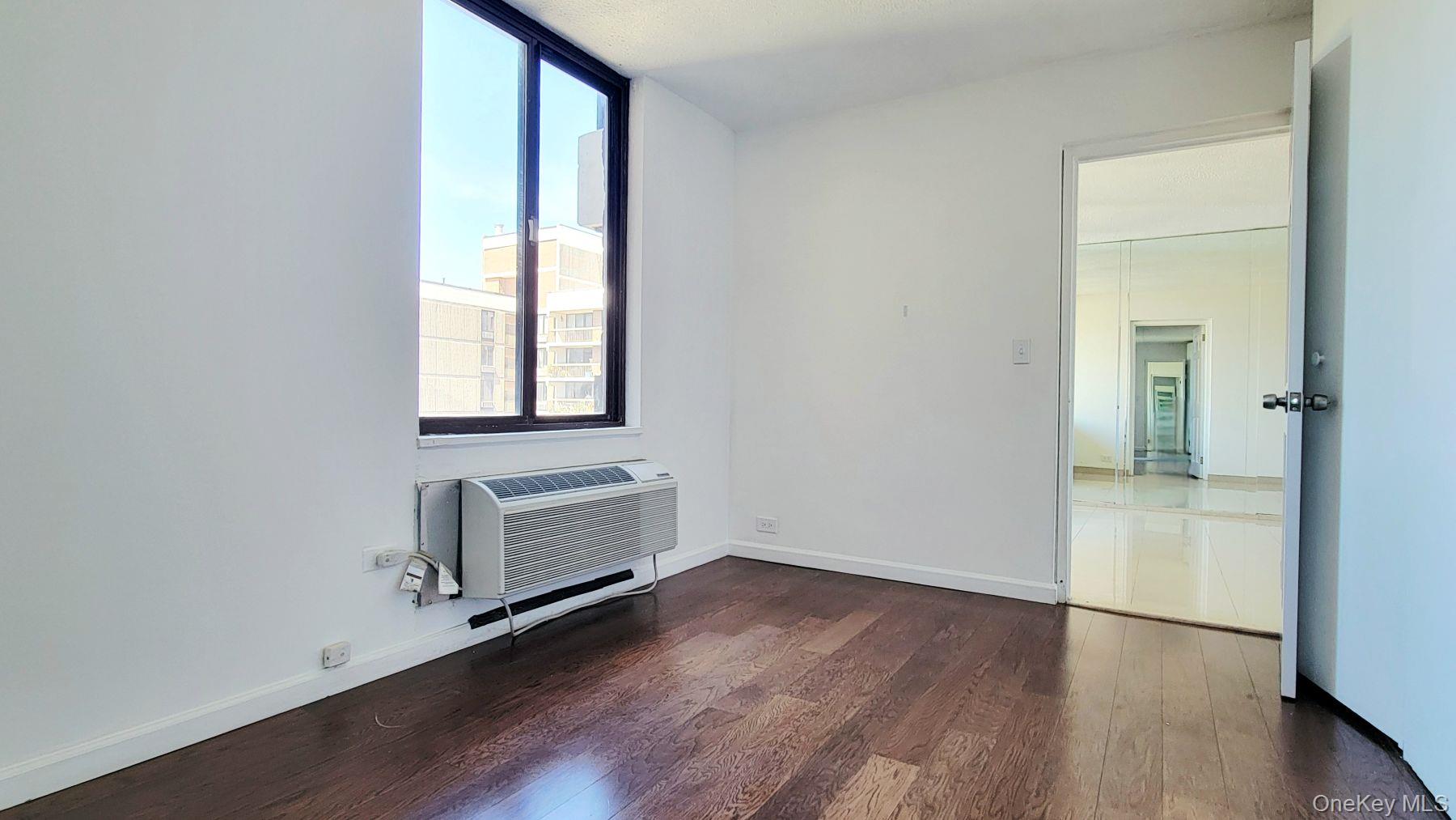 152-18 Union Turnpike # 11A, Flushing, NY 11367