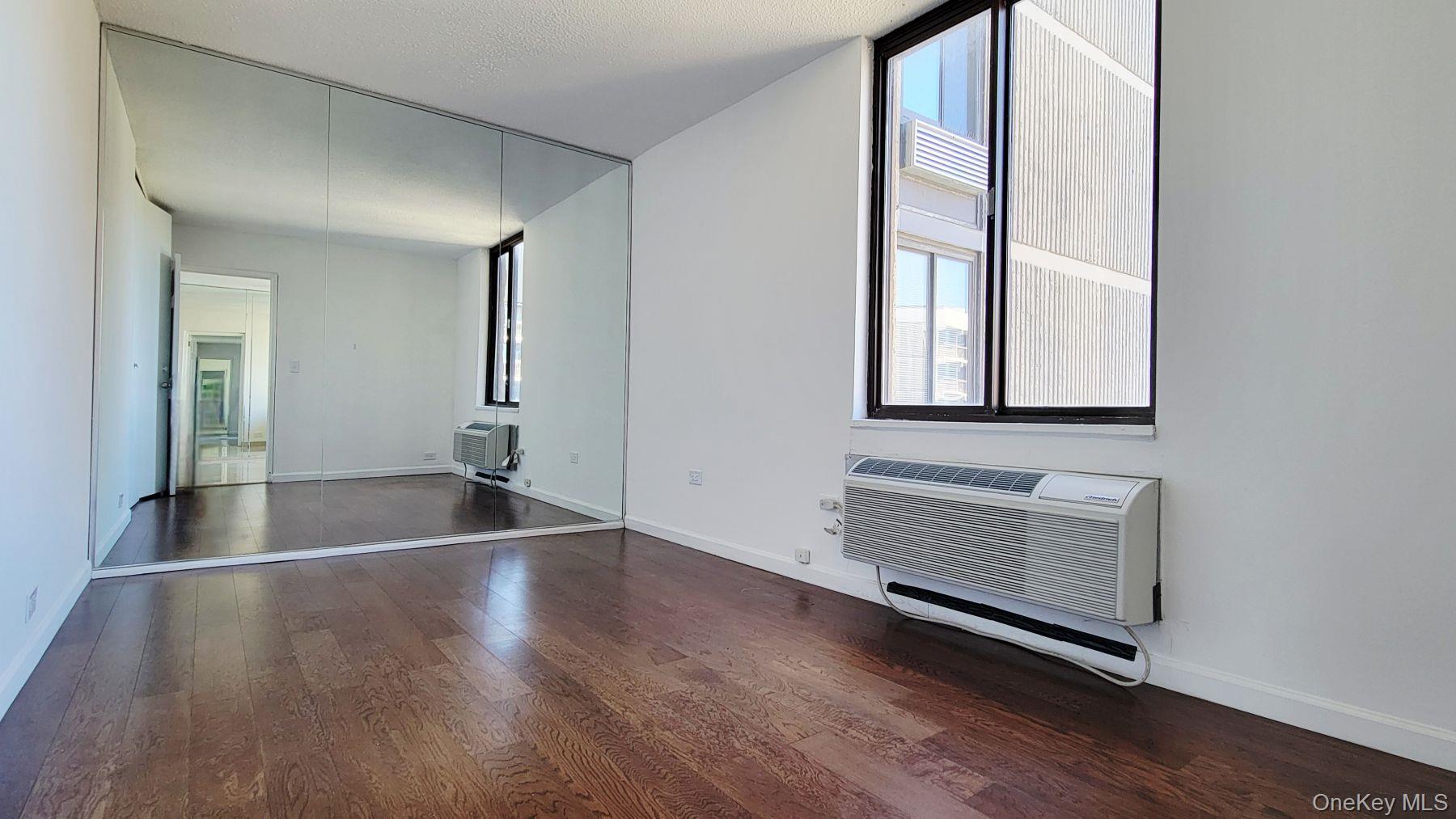 152-18 Union Turnpike # 11A, Flushing, NY 11367