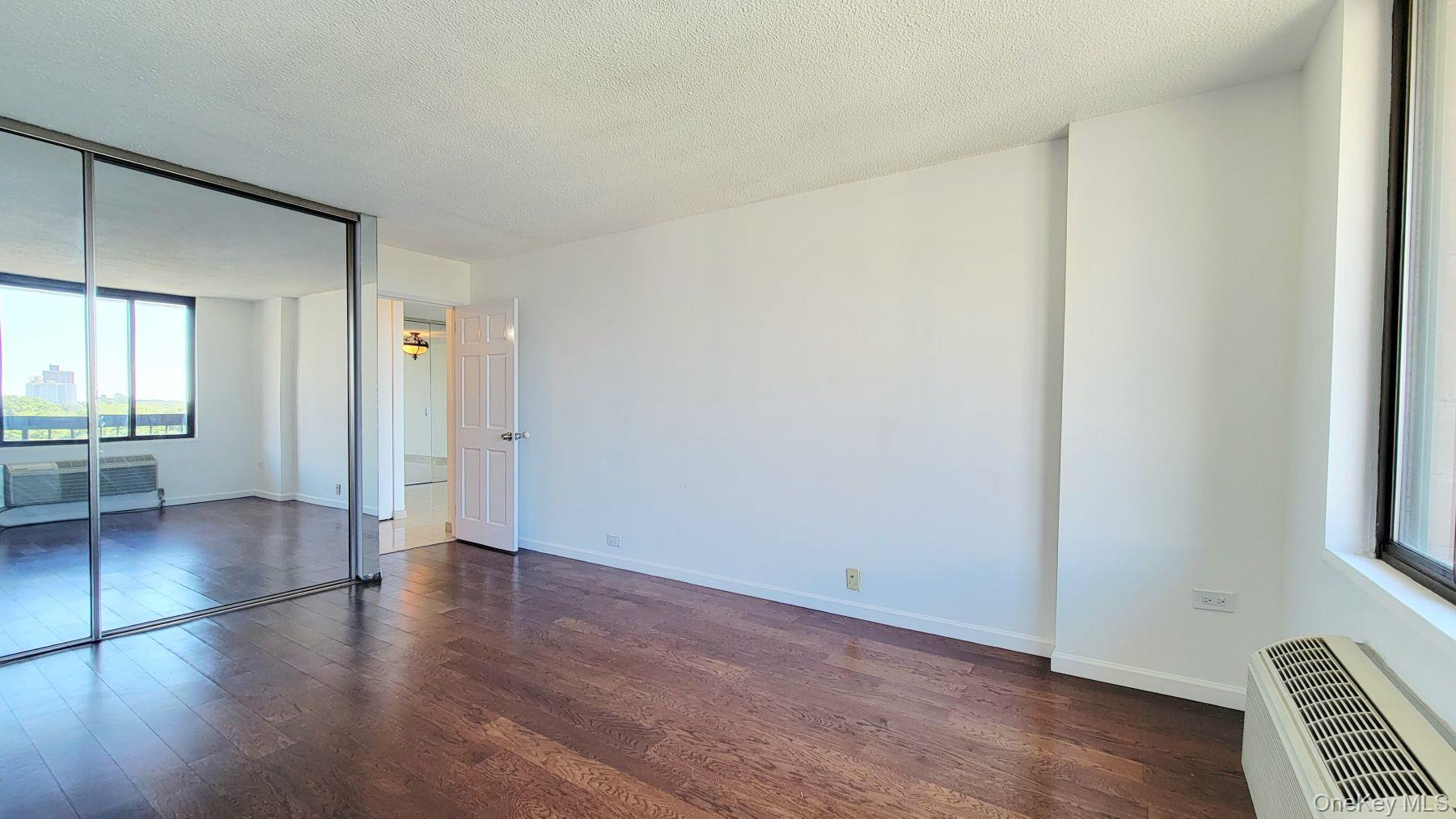 152-18 Union Turnpike # 11A, Flushing, NY 11367