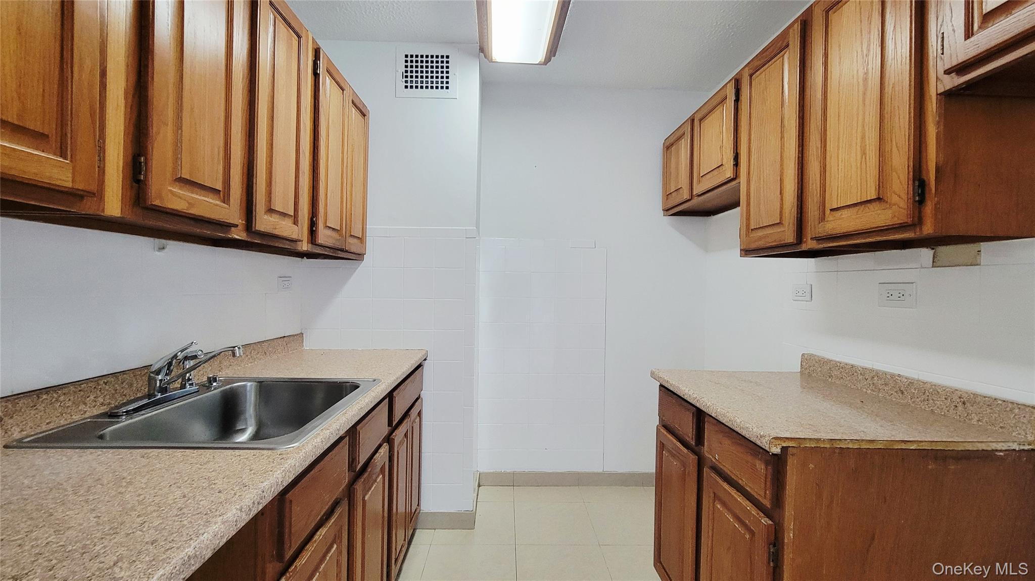 152-18 Union Turnpike # 11A, Flushing, NY 11367