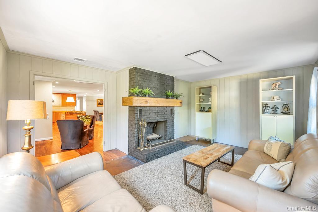 386 Mill Road, Westhampton, NY 11977