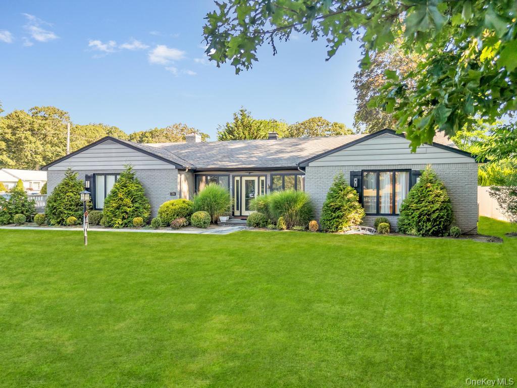 386 Mill Road, Westhampton, NY 11977