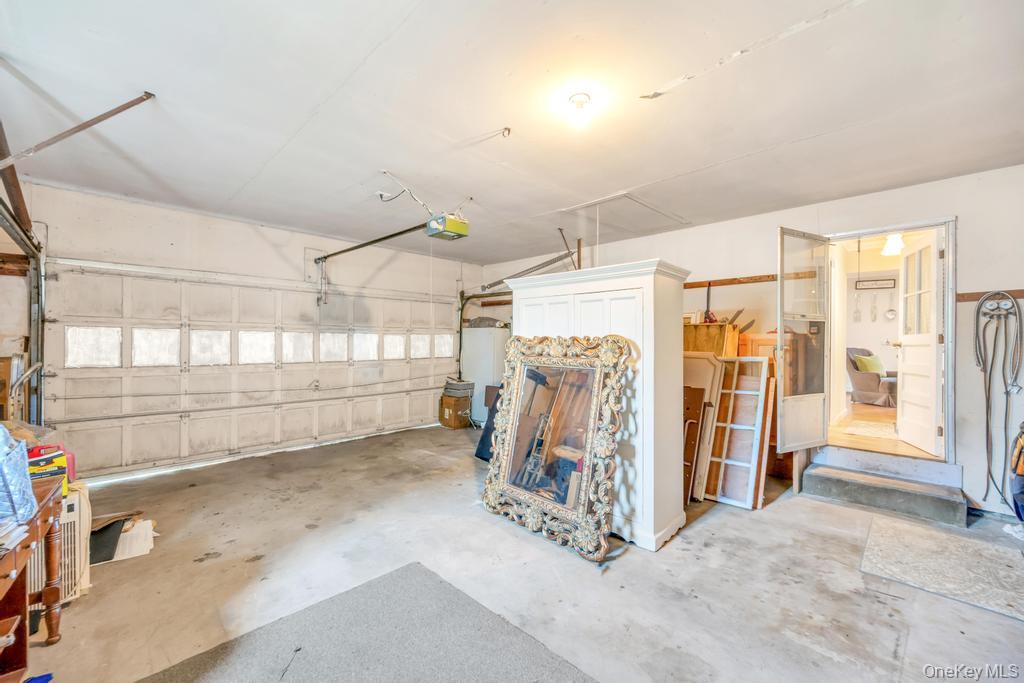 386 Mill Road, Westhampton, NY 11977