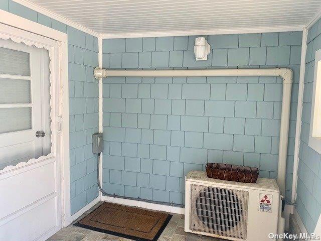 30 Clayton Avenue, Long Beach, NY 11561