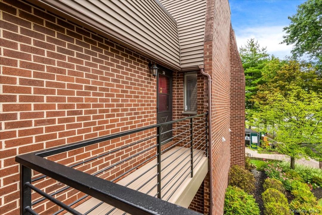492 N Broadway Avenue # 28, White Plains, NY 10603