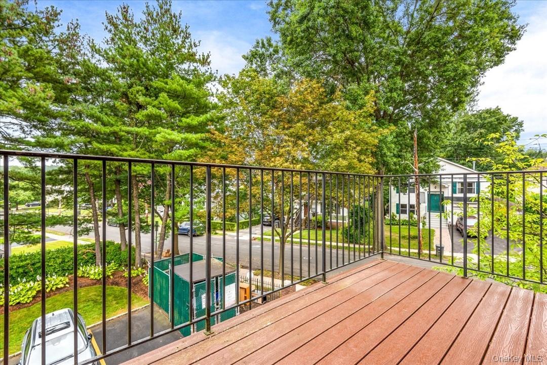 492 N Broadway Avenue # 28, White Plains, NY 10603