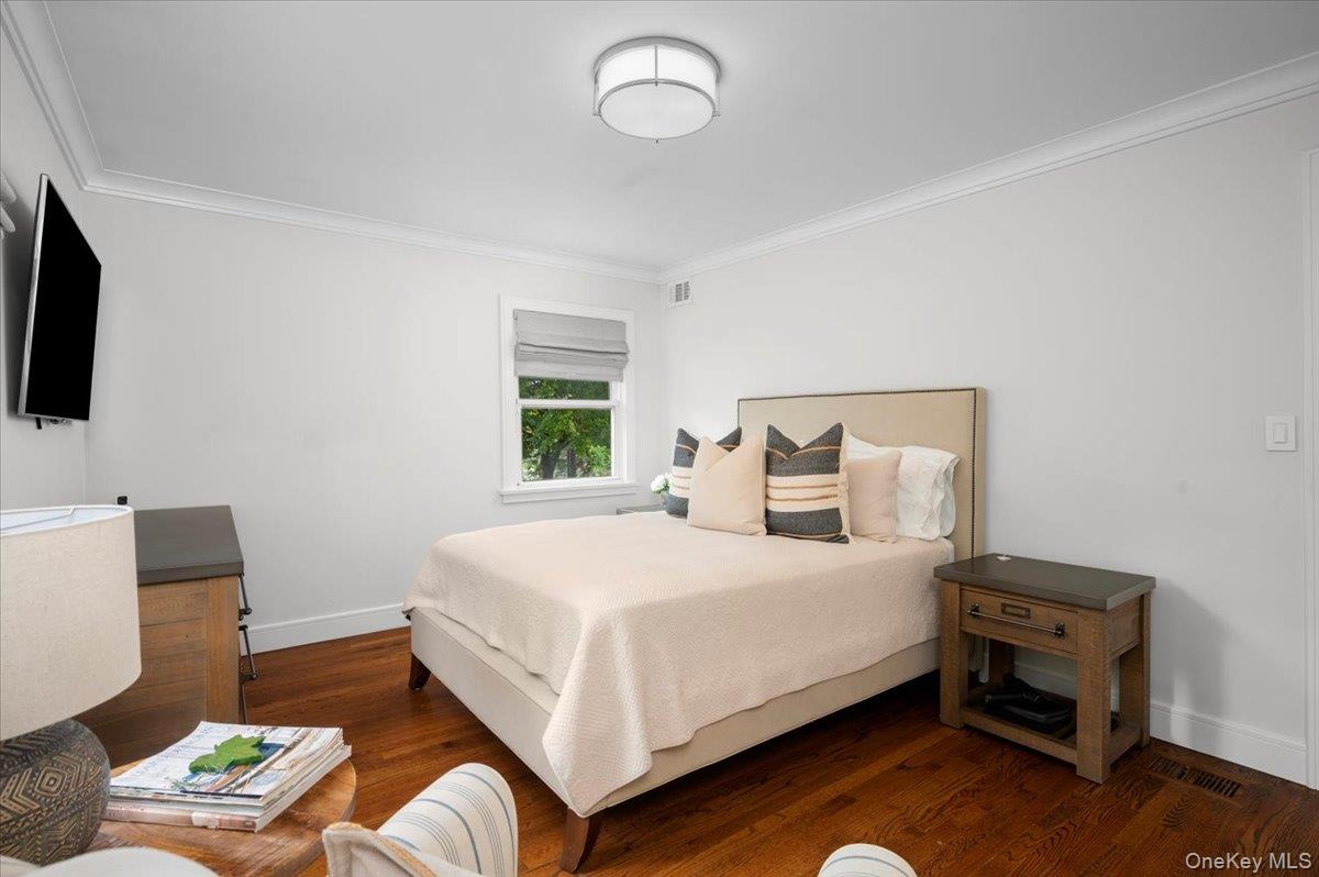 33 Temple Street, Harrison, NY 10528